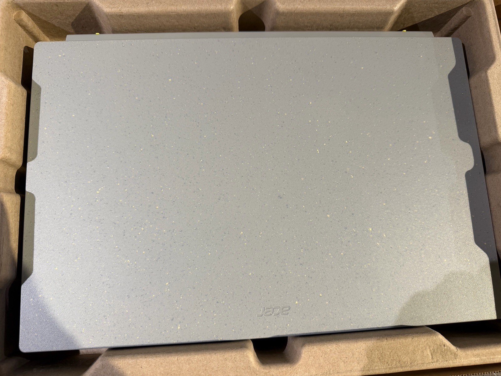acer Aspire Vero AV15-52-712Q Intel Core i7-1255U 16GB DDR4 | 1TB SSD/ Read