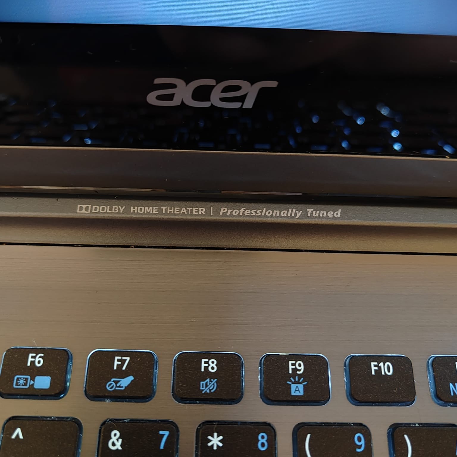 Acer Aspire M5-481PT 14″ Touchscreen Laptop Intel i5-3337U 6GB RAM 447GB SSD