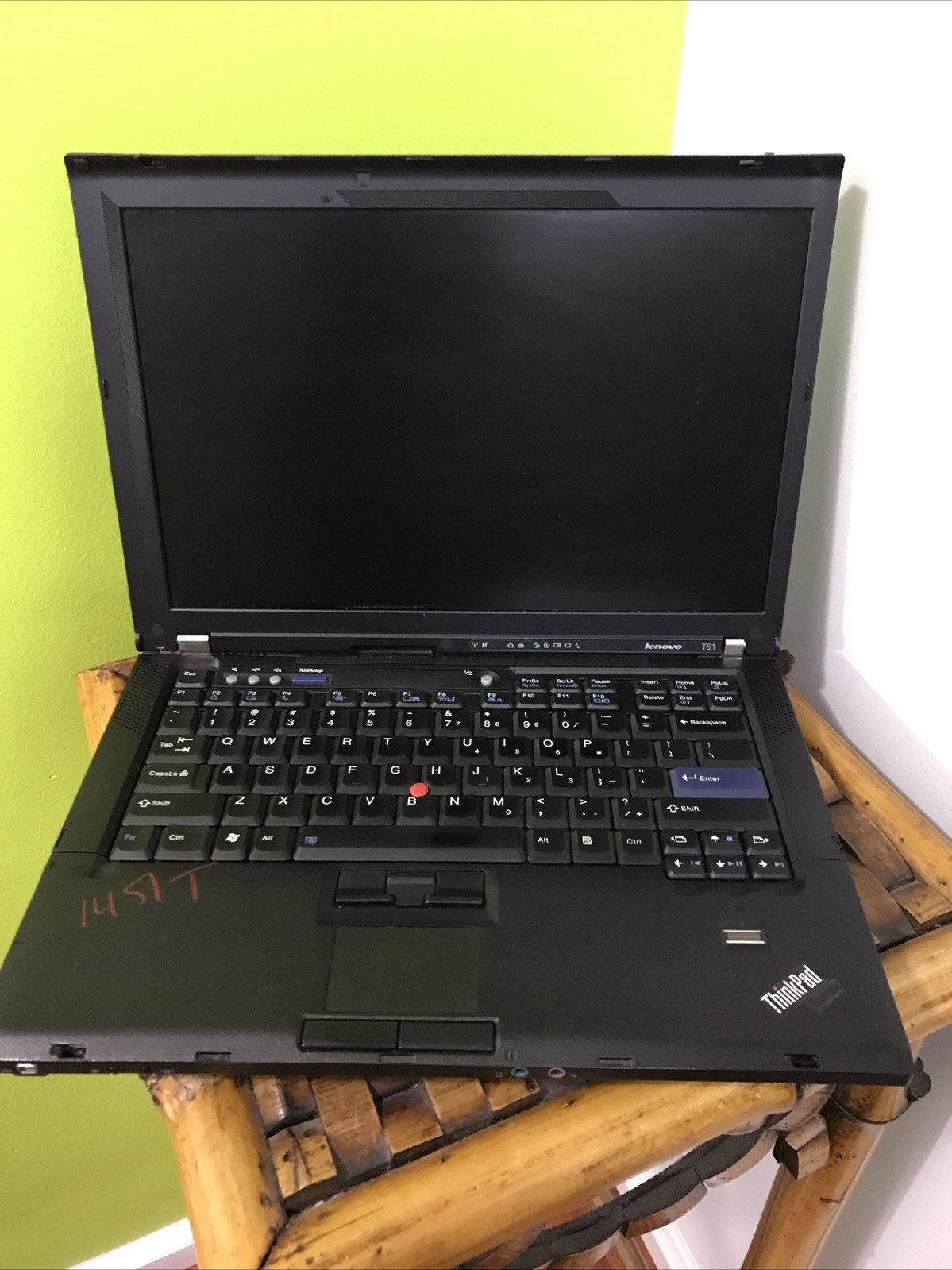 Lenovo Thinkpad T61 Laptop Computer – Weak Battery