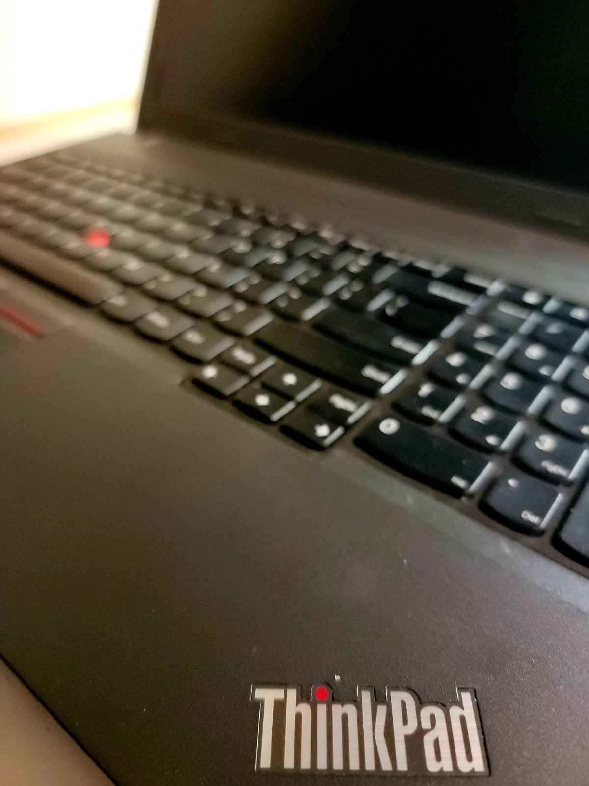 Lenovo ThinkPad E555 AMD A6-3600 2.10GHz 15.6 Parts Screen Keyboard