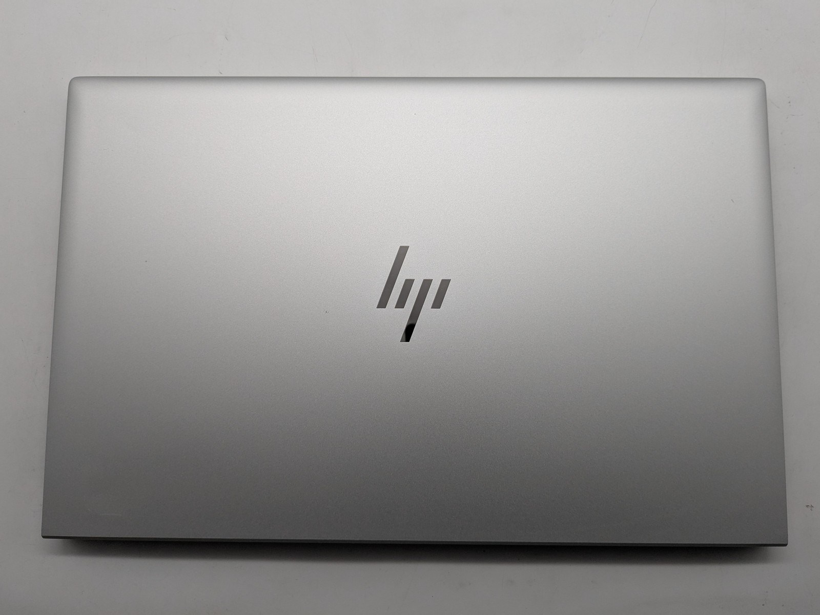 HP ELITEBOOK 855 G8 15″ FHD Touch RYZEN 7 PRO 5850U 512GB 16GB W11P Backlit