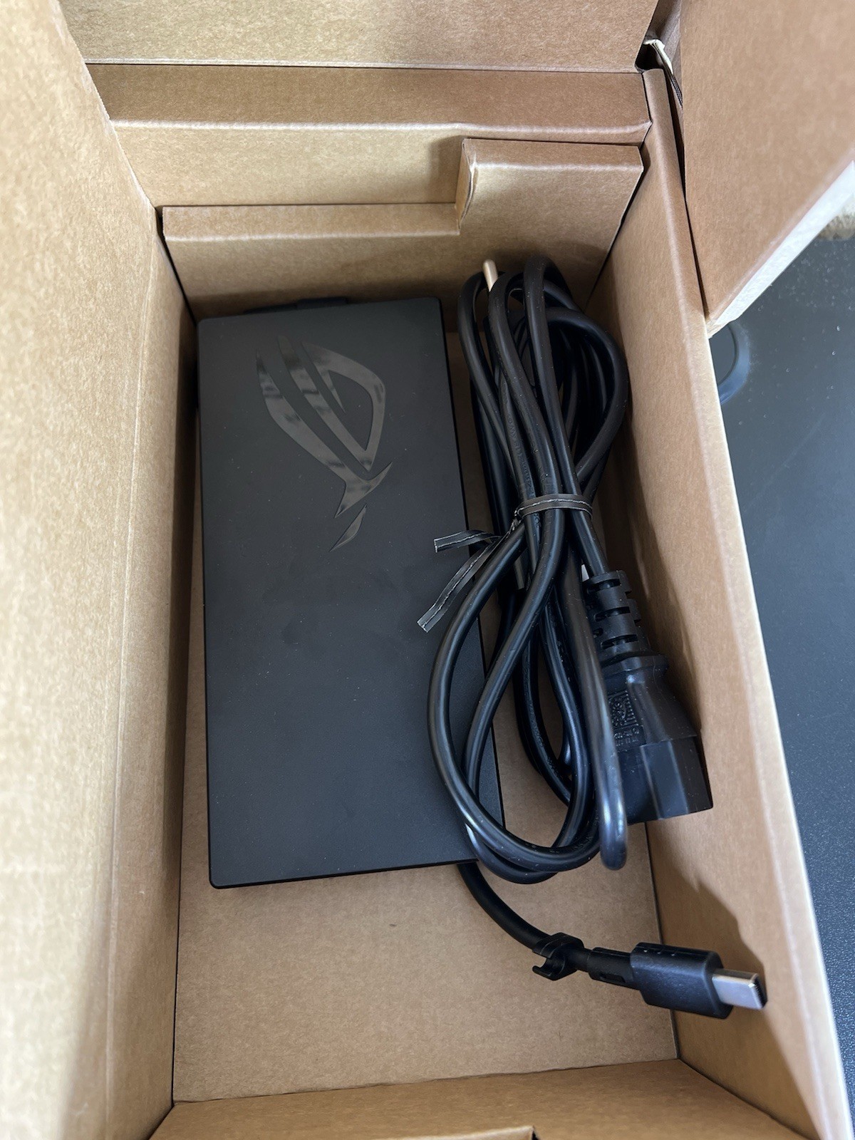 ASUS ROG Strix G16 2025 RTX 5070 Ti Core Ultra 9 32GB 1TB 240Hz Gaming Laptop