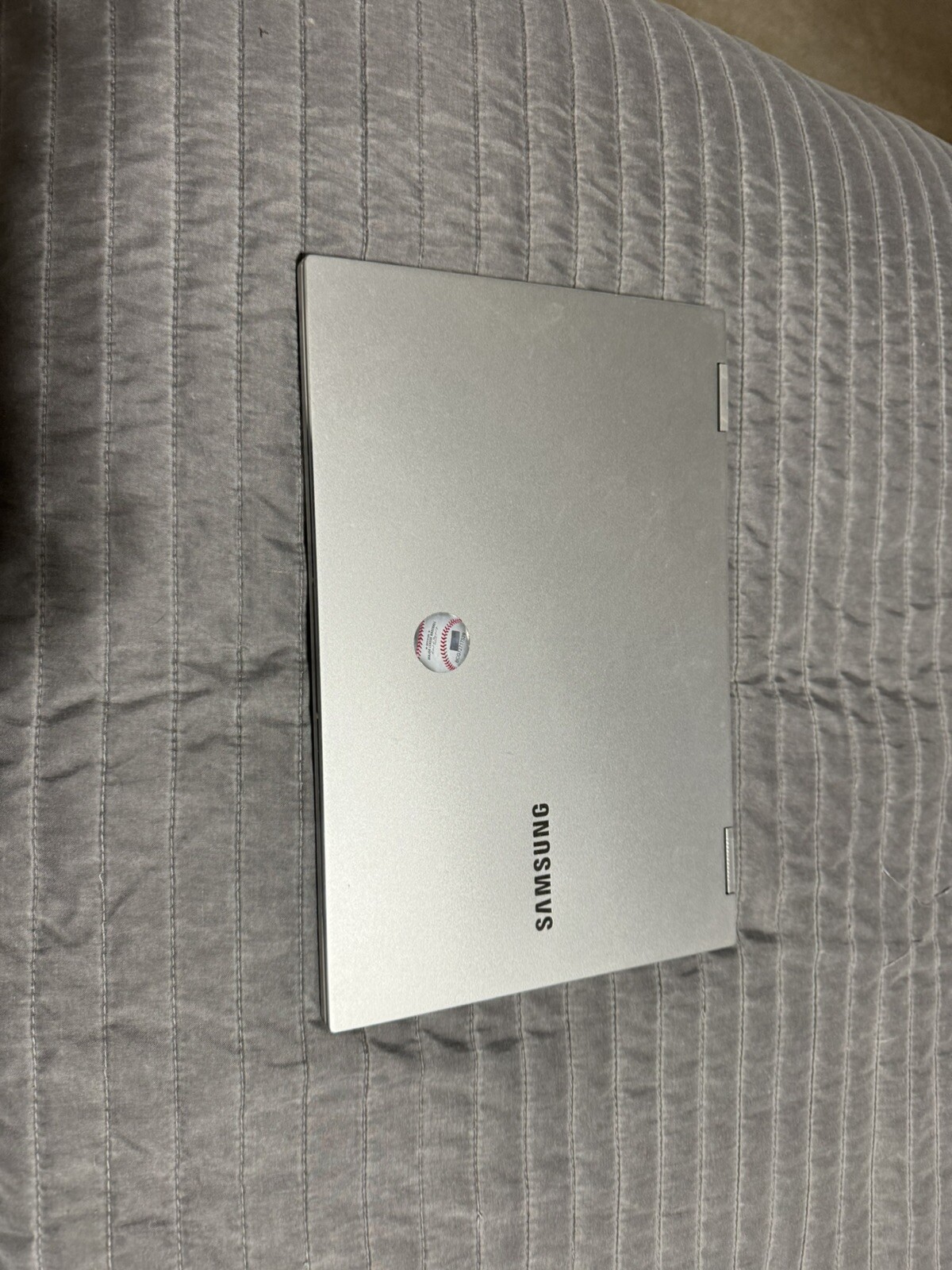 Samsung Galaxy Book 14″ (128GB SSD, Qualcomm Snapdragon7C, 2.55 GHz, 4GB)…