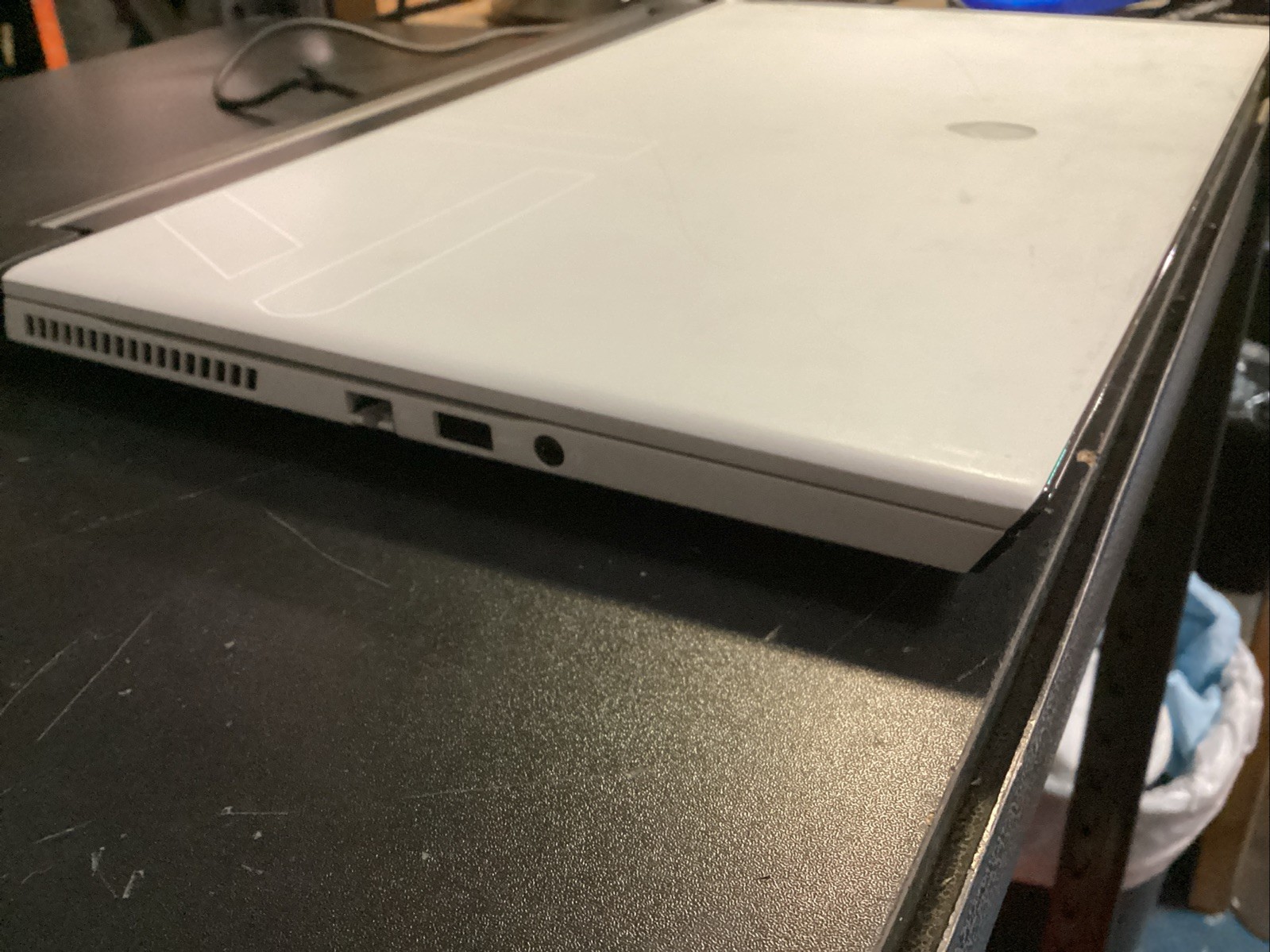 ALIENWARE M17 R3 i9-10980HK 32GB RAM 512GB (x2) SSD RTX 2070 No OS/CHARGER