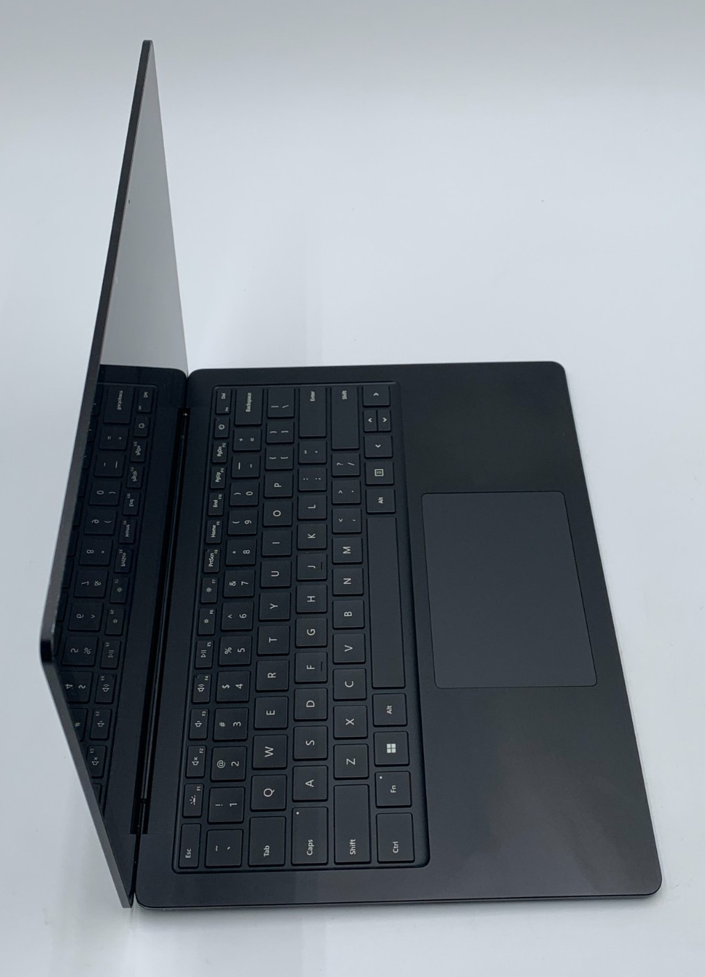 Microsoft Surface Laptop 4 1951 13.5″ i5-1145G7 2.6GHz 256GB SSD 8GB DDR4 BLK C