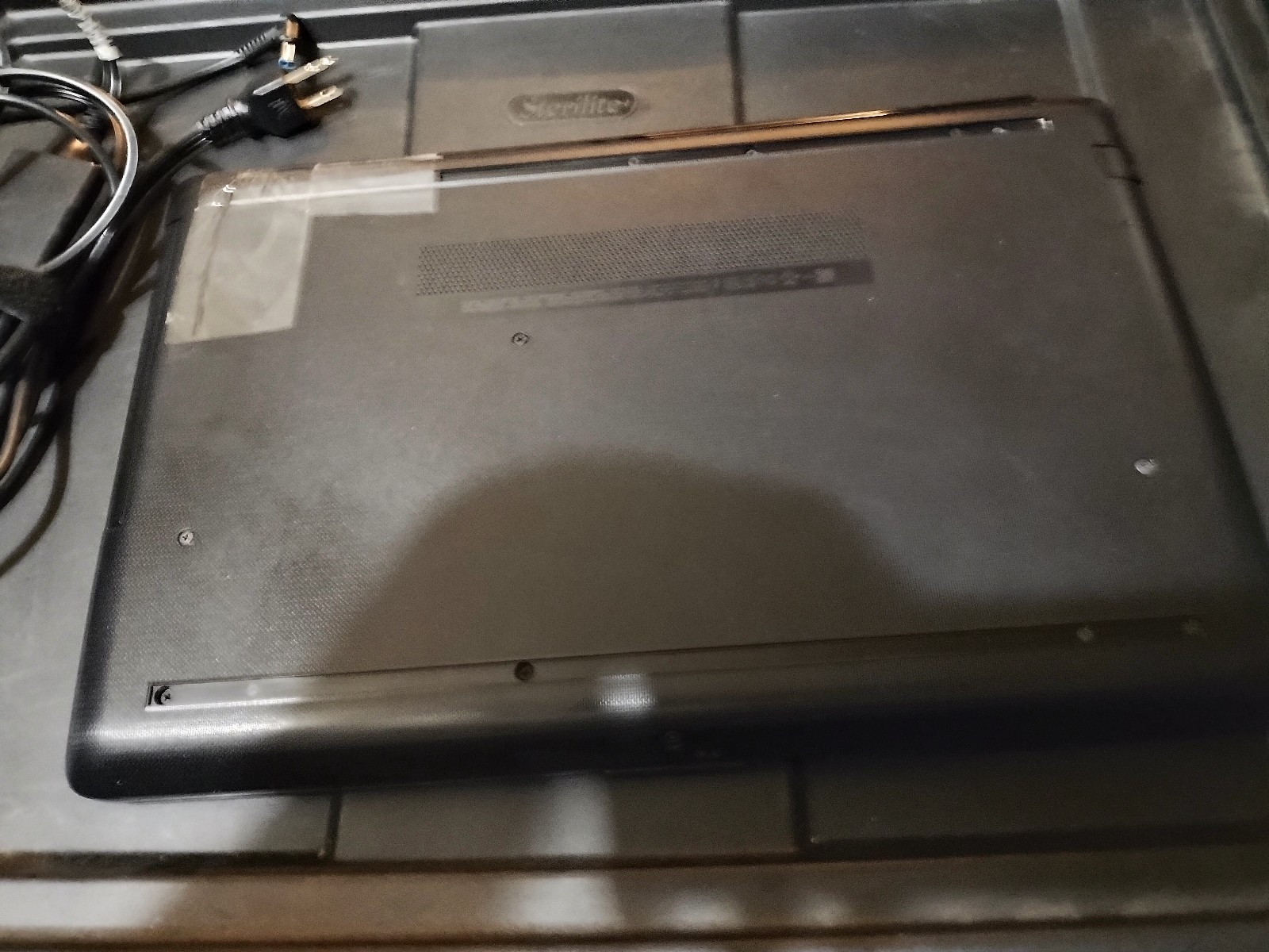 Large HP Laptop computer Model 15-db0011dx WORKING With Charger, Complete Pc
