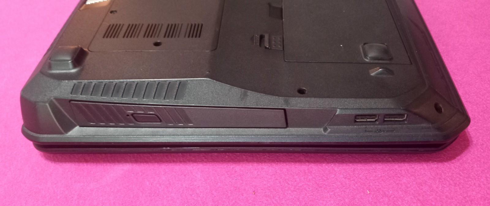 MSI GT70 Ibuypower CZ-17 laptop I7-3740qm 2.7-3.7Ghz 16GB 480GB P3000 AX200