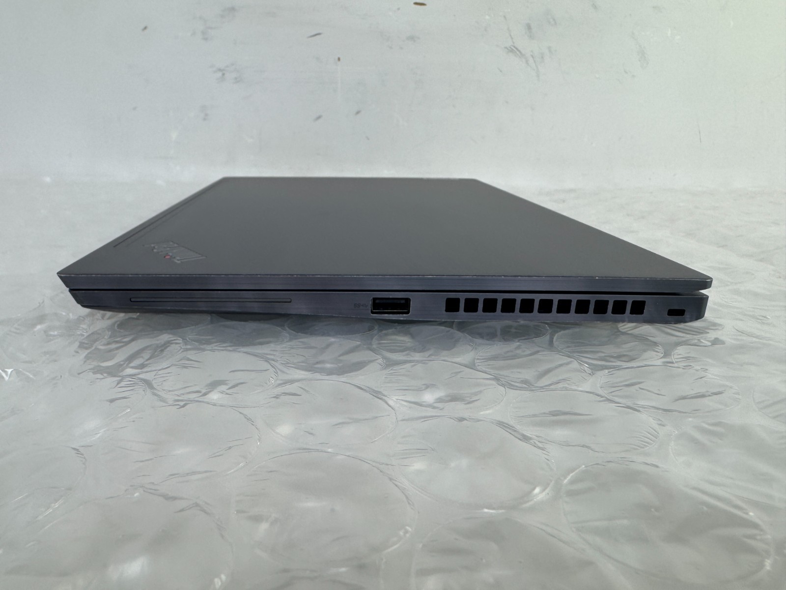 Lenovo ThinkPad T14s Gen 2 i7-1185G7 16GB 256GB SSD 14″ FHD Win 11 Pro