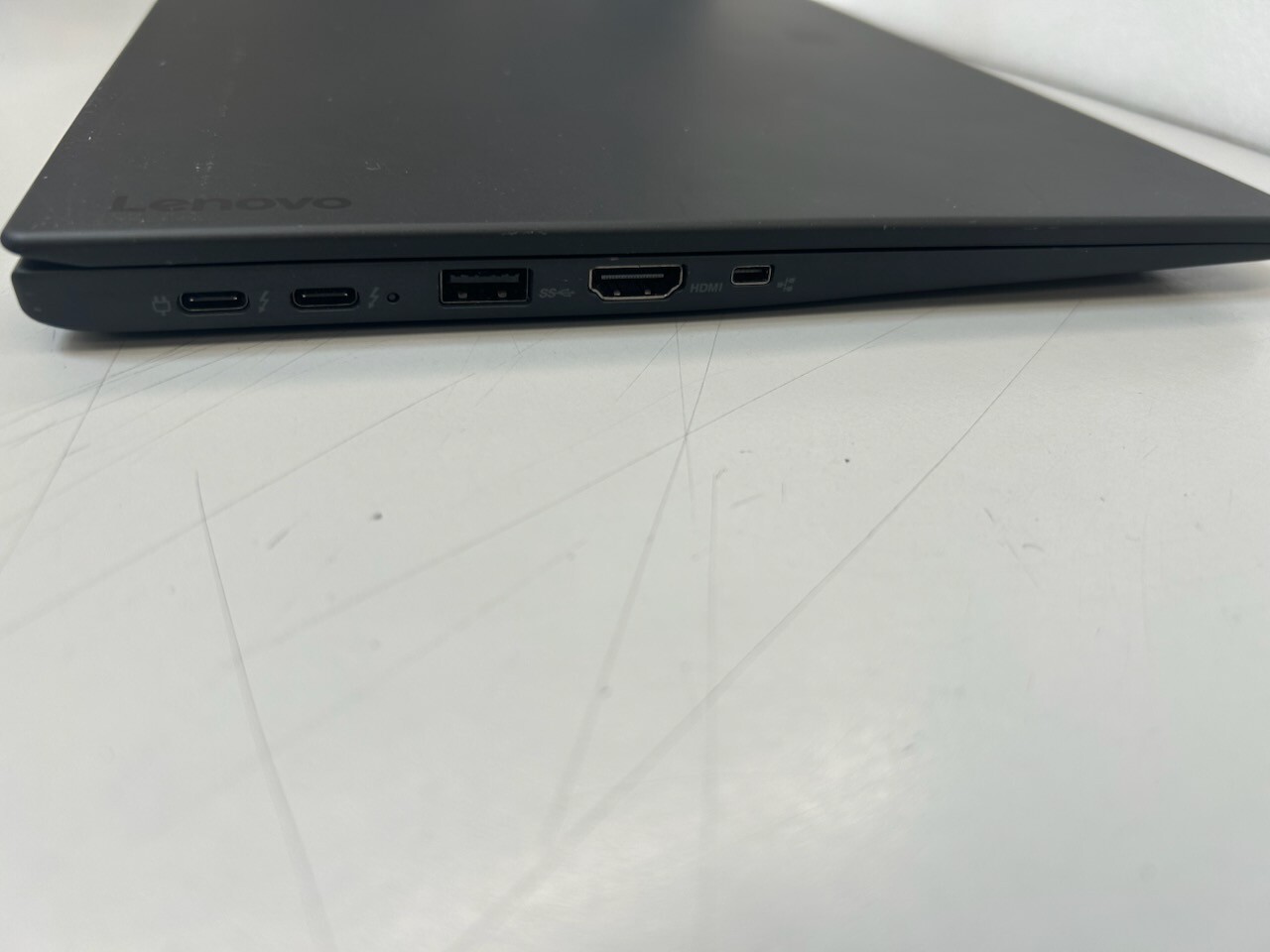 Lenovo 20HRCTO1WW ThinkPad X1 Carbon 5th Gen i7-7600U 16GB 500GB Windows 11 Pro