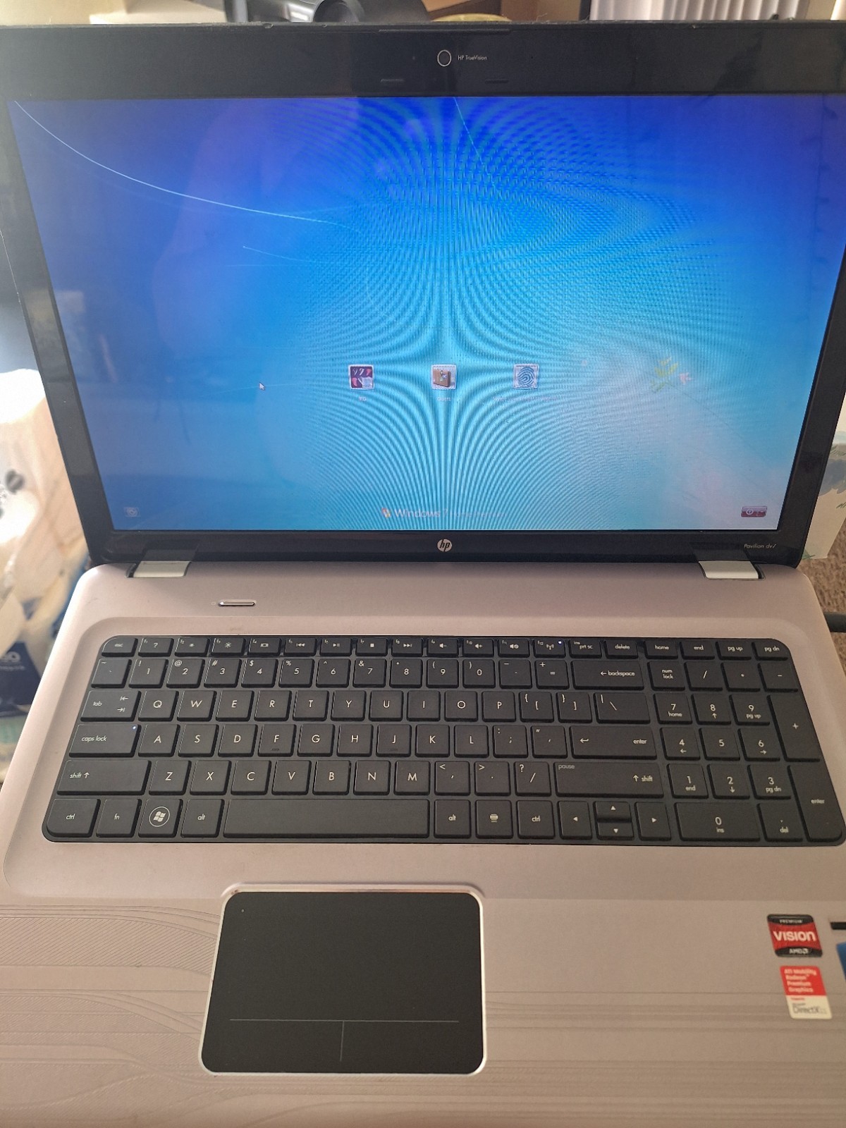 HP DV7 17.3″ Notebook 6GB RAM 640GB HD – Windows 7