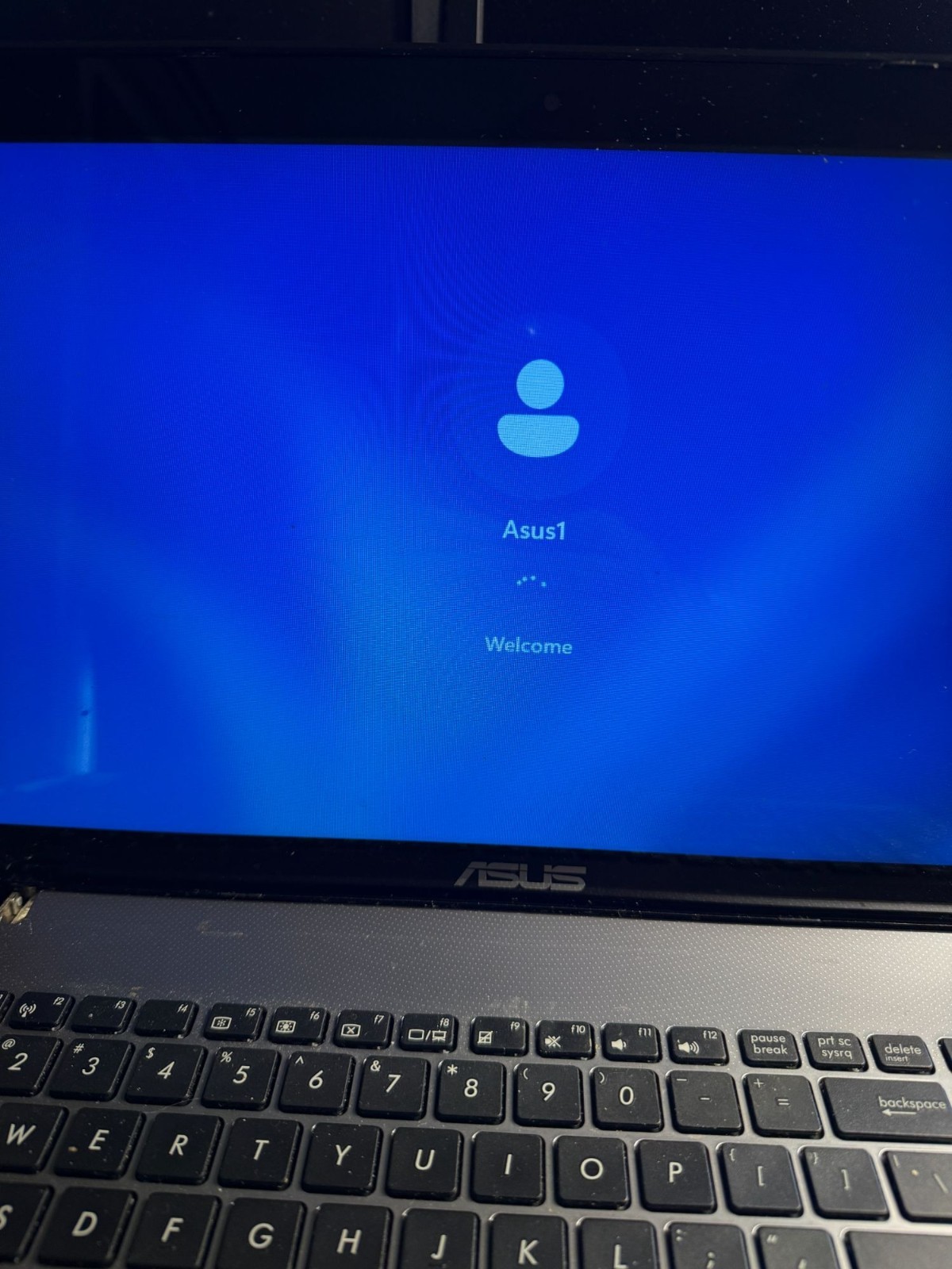ASUS X550C 15.6 intel i3-3217U 1.8Ghz Ram DDR3 8GB 500Gb Win11 Pro Non OEM Power