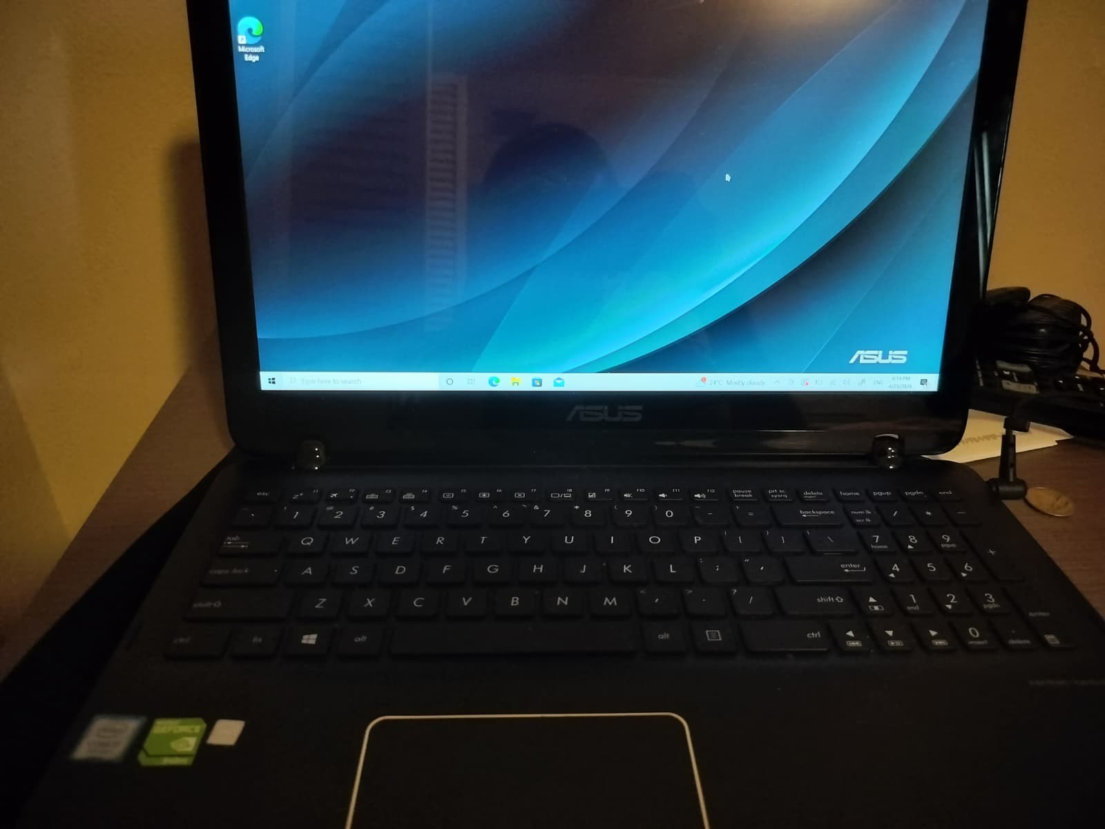 ASUS Q524UQK-BHI7T15 15.6″ Full HD i7-7500U 12GB 1TB HDD Win 10 64 bits Black