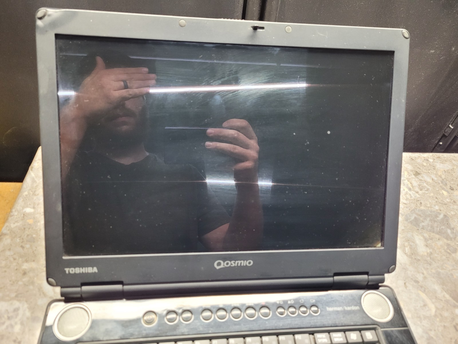 Toshiba Qosmio F25-AV205 Retro laptop UNTESTED AS IS