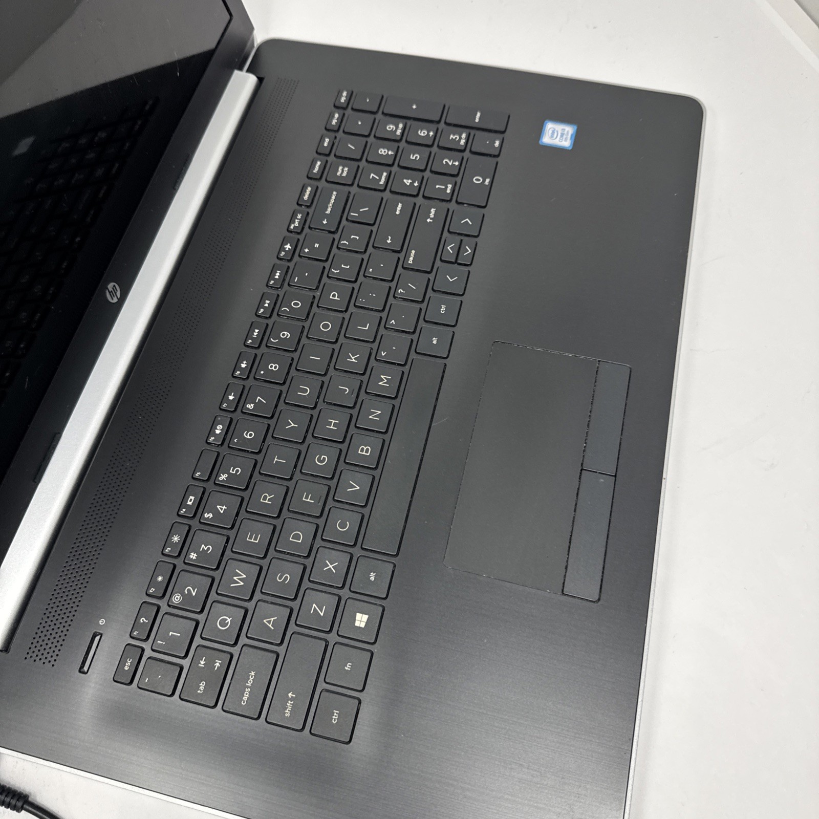 HP 17-by1061st 17.3” Intel Core i3 Laptop Boots To Windows Login Includes