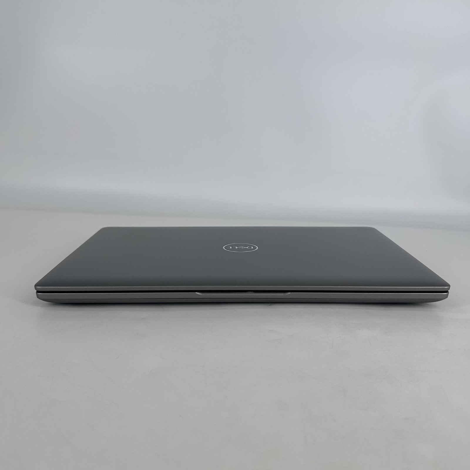 Dell Latitude 5450 14 Gray FHD 1.7 GHz Ultra 7 165U 16GB 512GB SSD Very Good