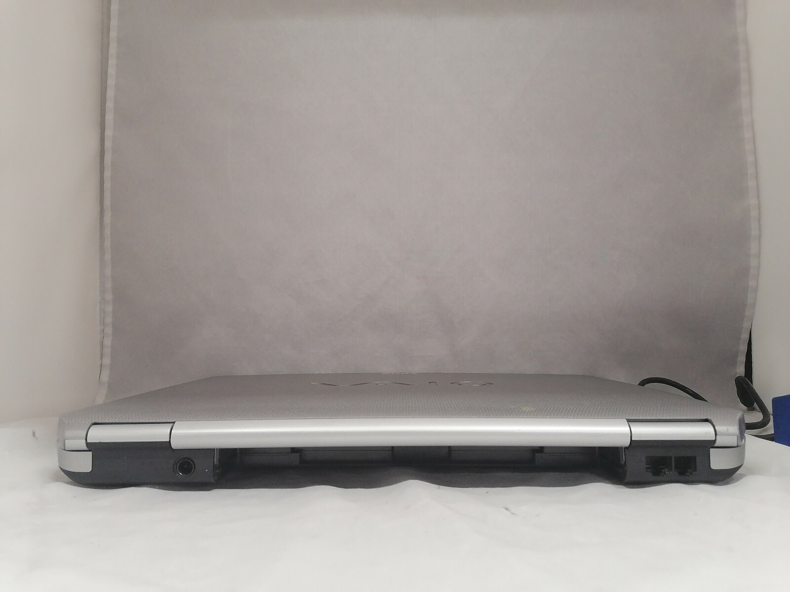 Sony VAIO VGN-NR110E t2310 @1.46GHz 2GB DDR2 Broken Screen Missing 2 Keys