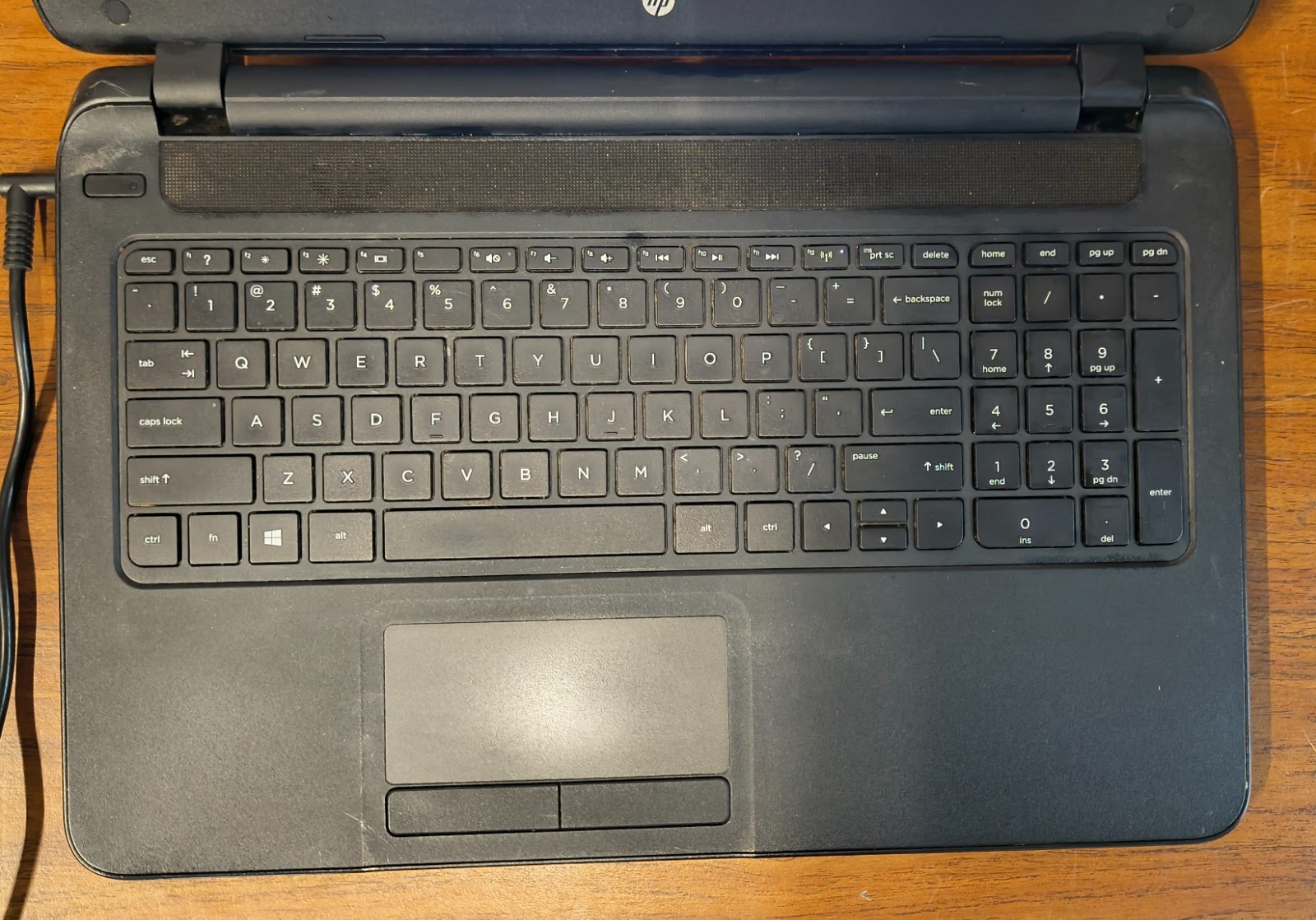HP Notebook 15-f387wm (Touch / Windows 11 / AMD A8-7410 / 8GB / SSD / DVD)