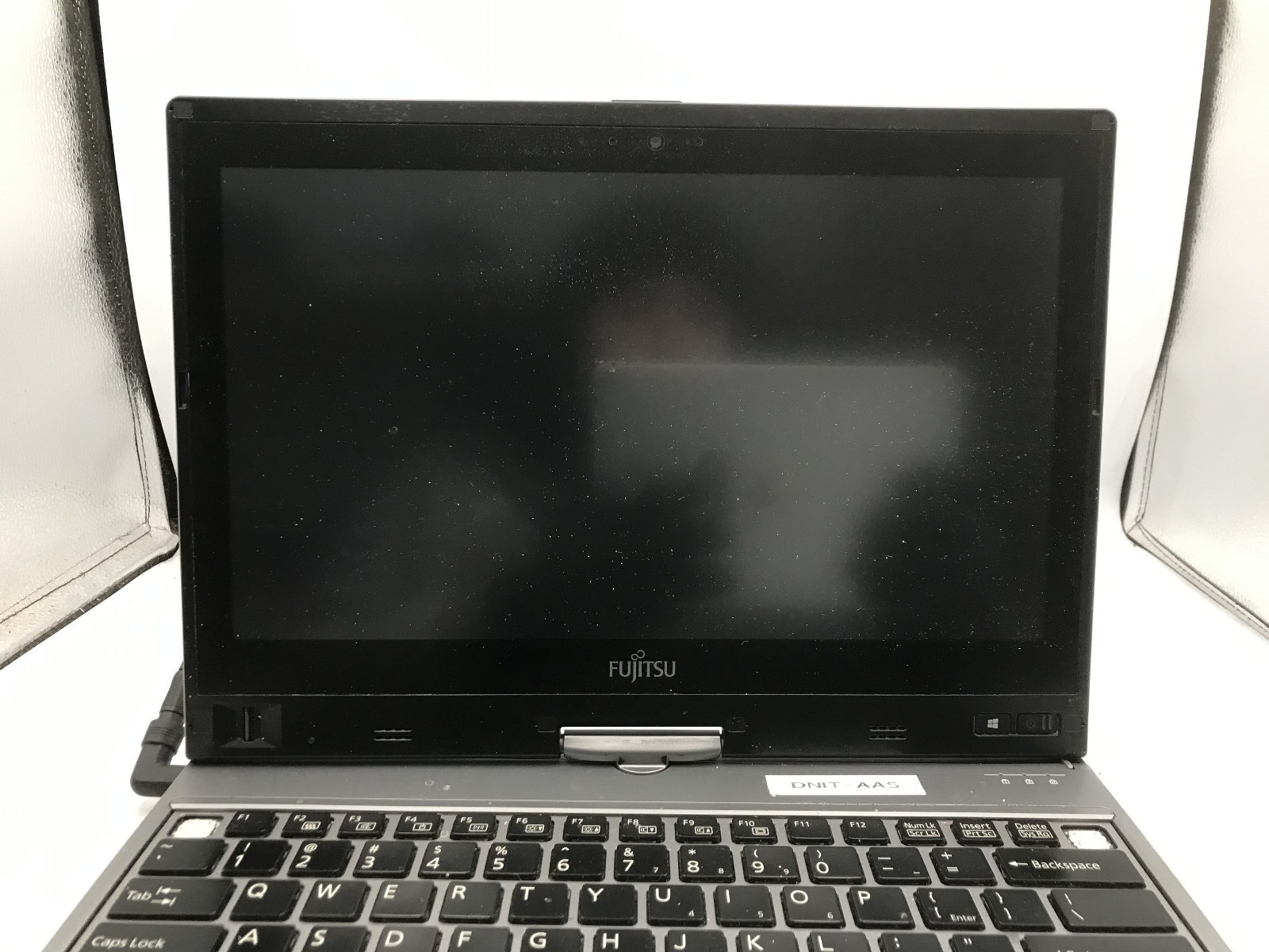 FUJITSU LIFEBOOK TSERIES T726 -FOR PARTS/NO BOOT- INTEL I5 6TH GEN – 4GB RAM -BB