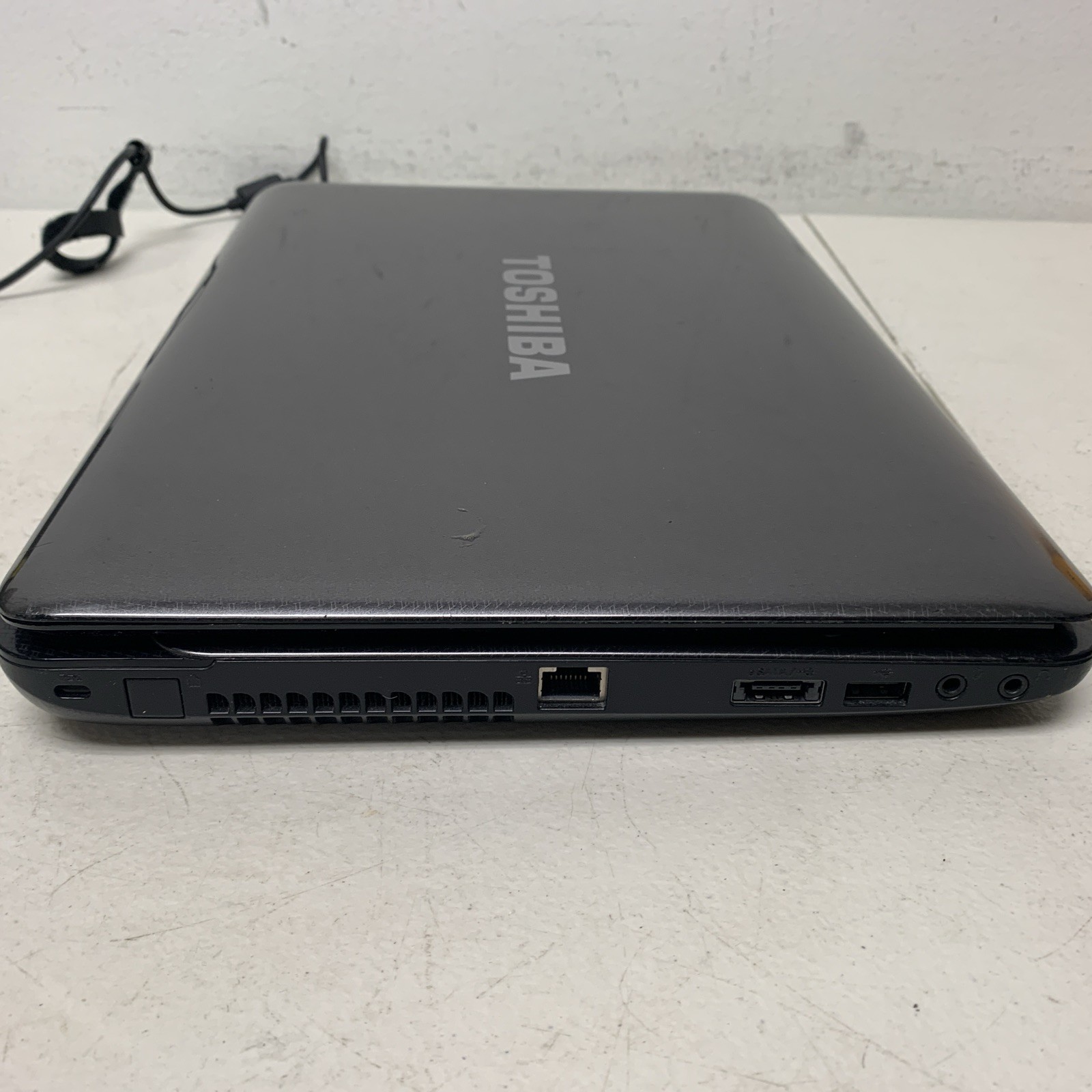 Toshiba Satellite L645 Intel Pentium P6200 2.13 GHz 8GB 500gb Hdd Wind 10 Home