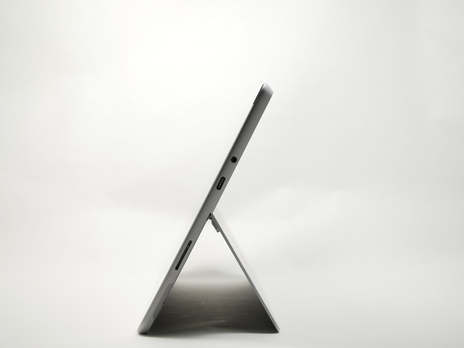 Microsoft Surface Go 2 10.5″ Intel Pentium Gold RAM 4GB SSD 64GB STX-00016