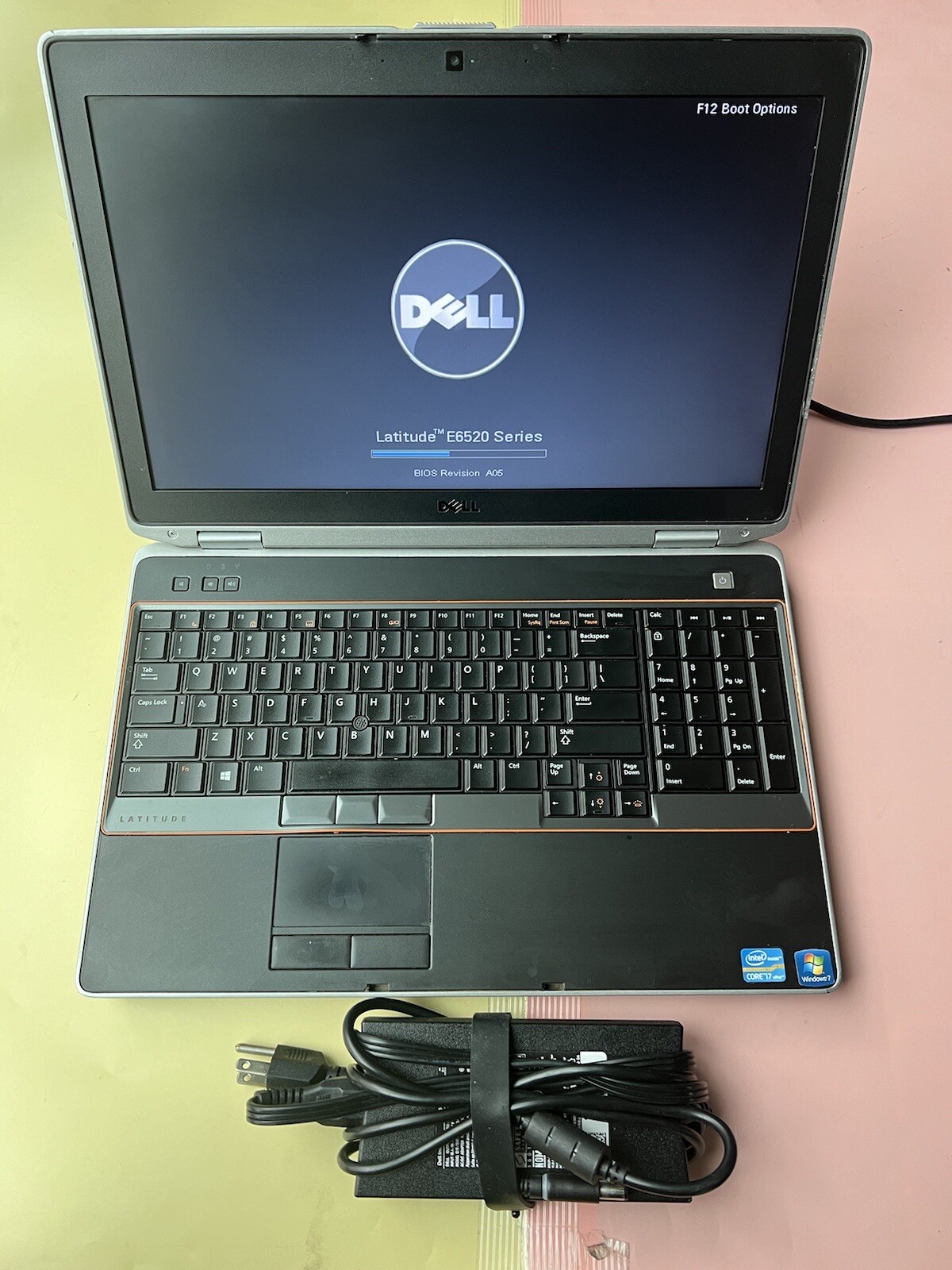 Dell Latitude E6520 Core i7-2620M 2.70GHz 8GB RAM 500GB BACKLIT BLUETOOTH WEBCAM