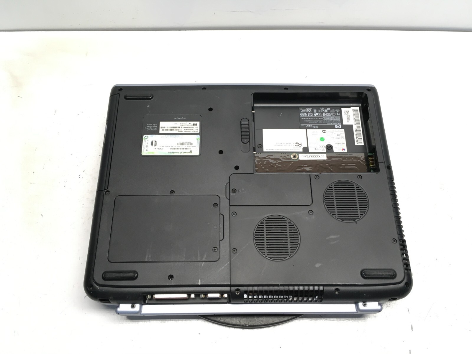 HP Pavilion ZV5200 AMD Athlon 64 2000MHz 512 MB NO HDD No Batt