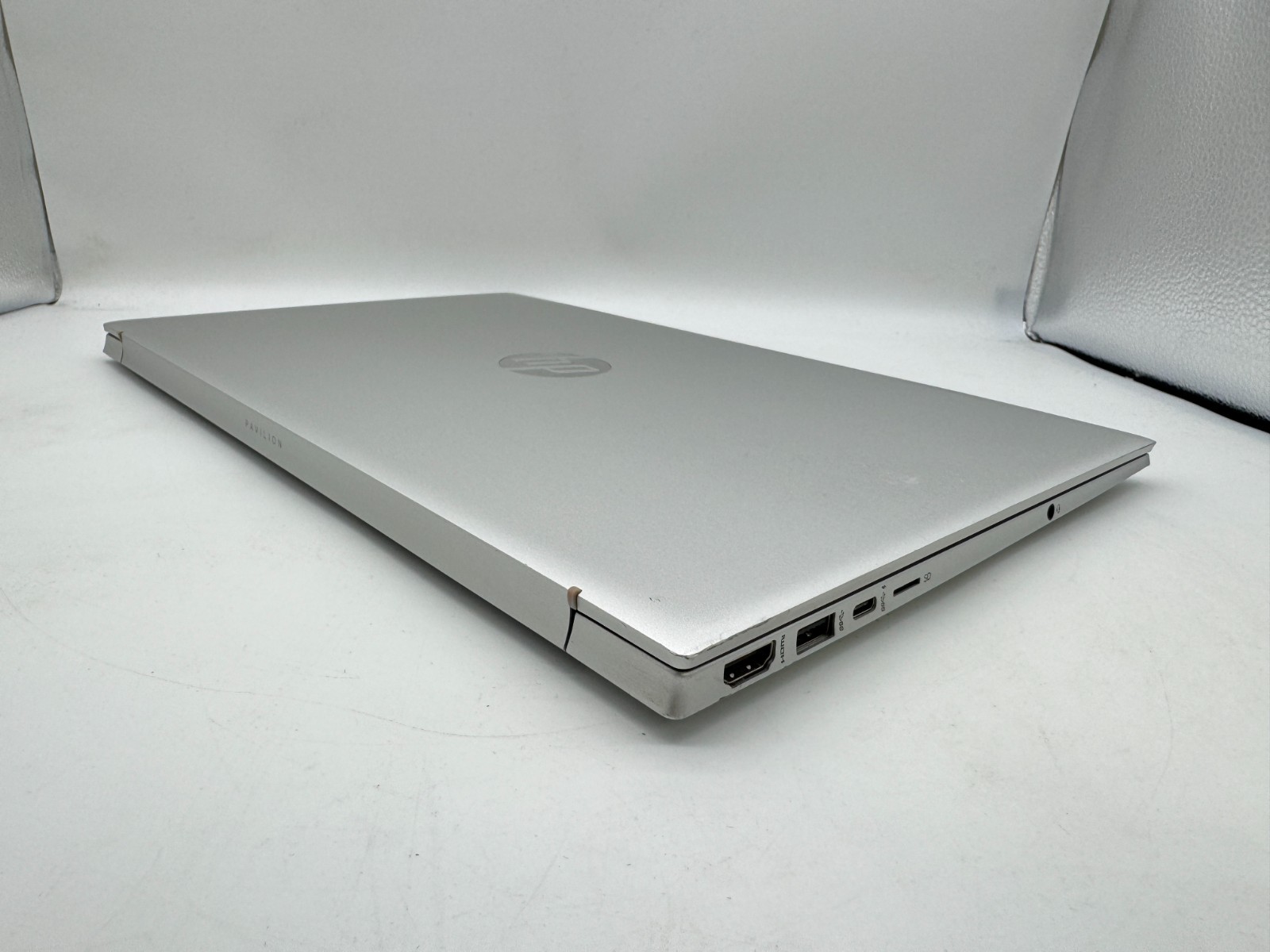 HP Pavilion 15-eg0025nr 15.6″ Laptop intel i7-1165G7 2.80GHz 16GB RAM 512GB SSD