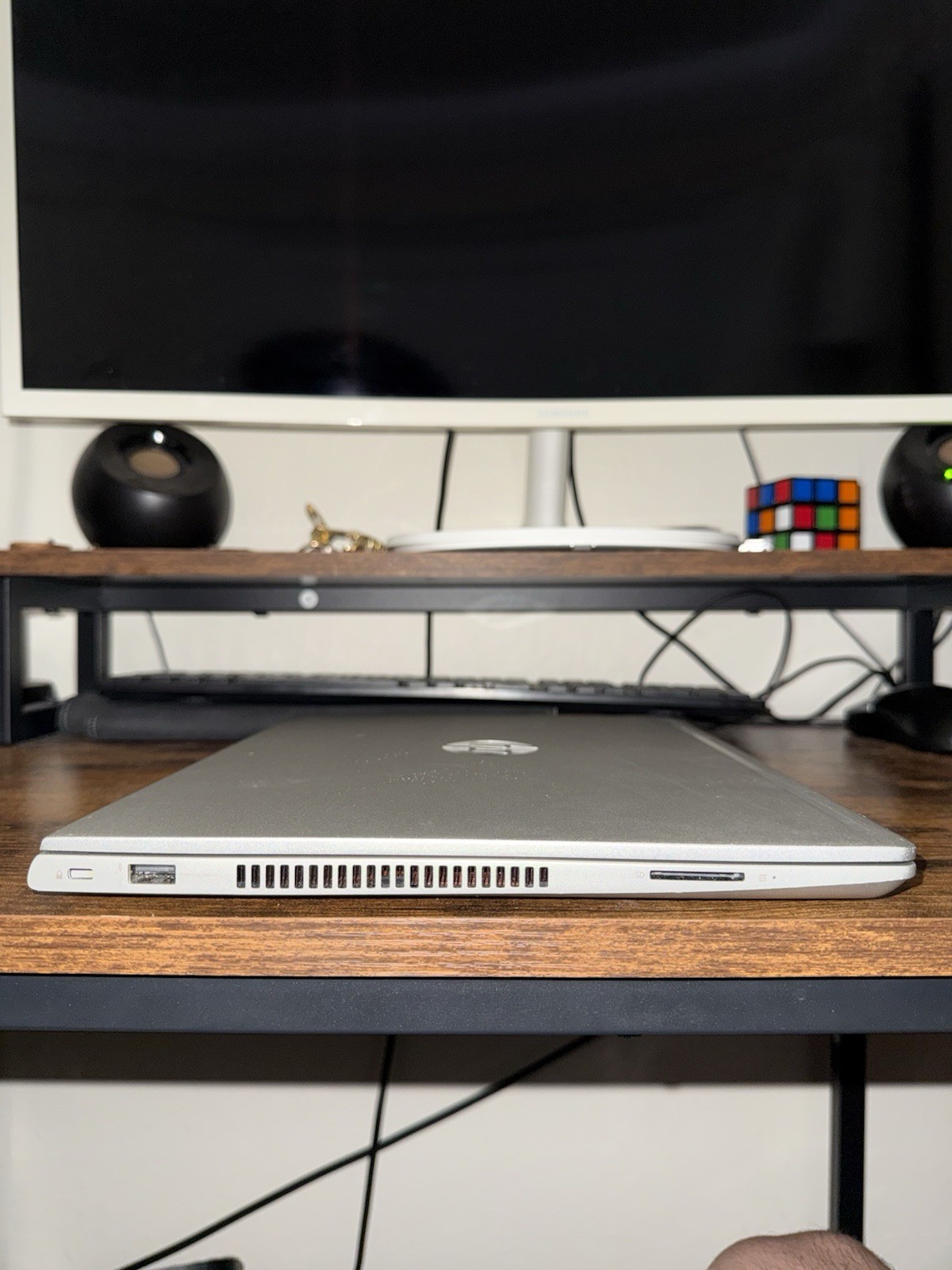 HP ProBook 440 G7 14″ | Intel i5-10210U | 16GB RAM | 256GB SSD | Windows 11 Pro