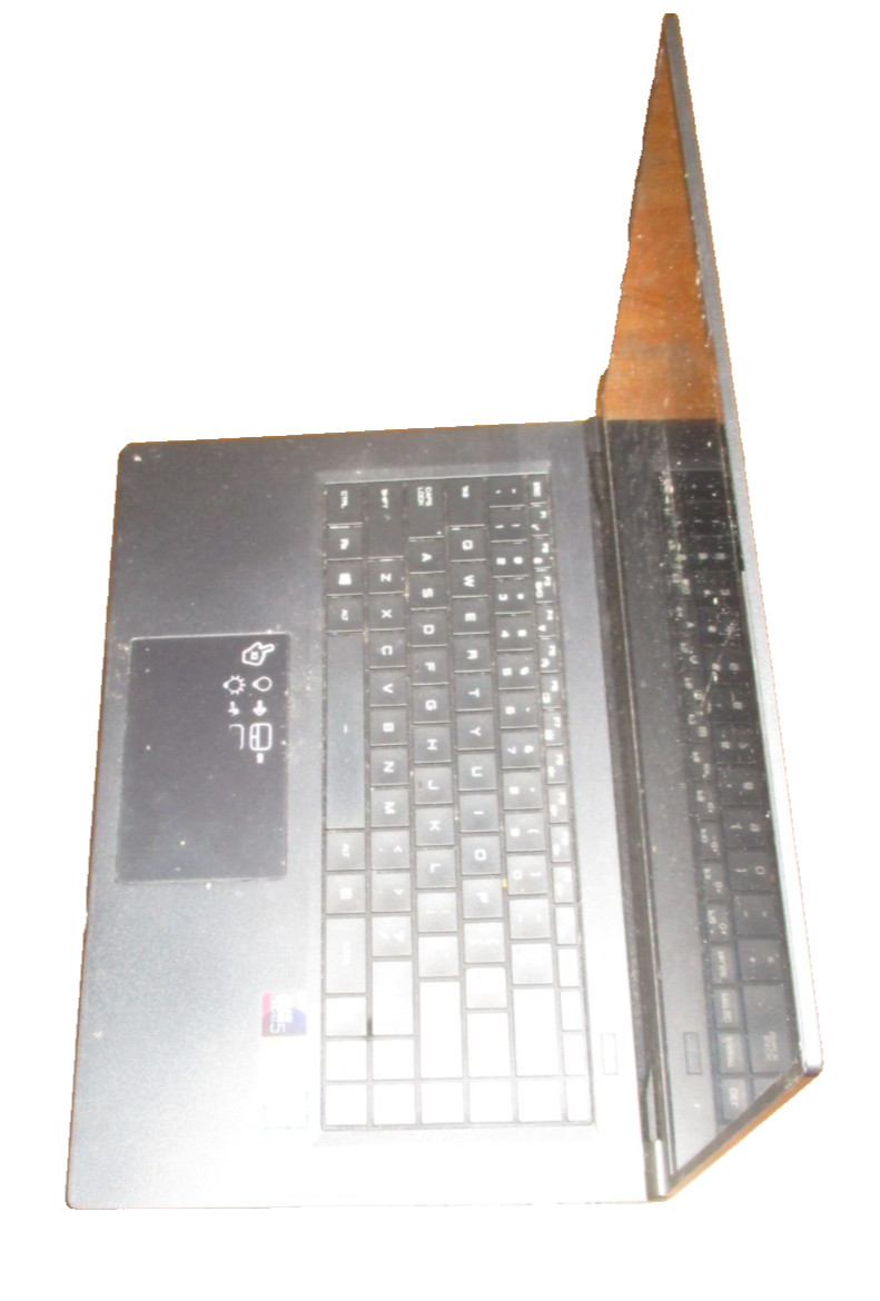 Eluktronics Mag-15U Intel i7 8GB RAM 256GB SSD Gaming Laptop| No Adapter