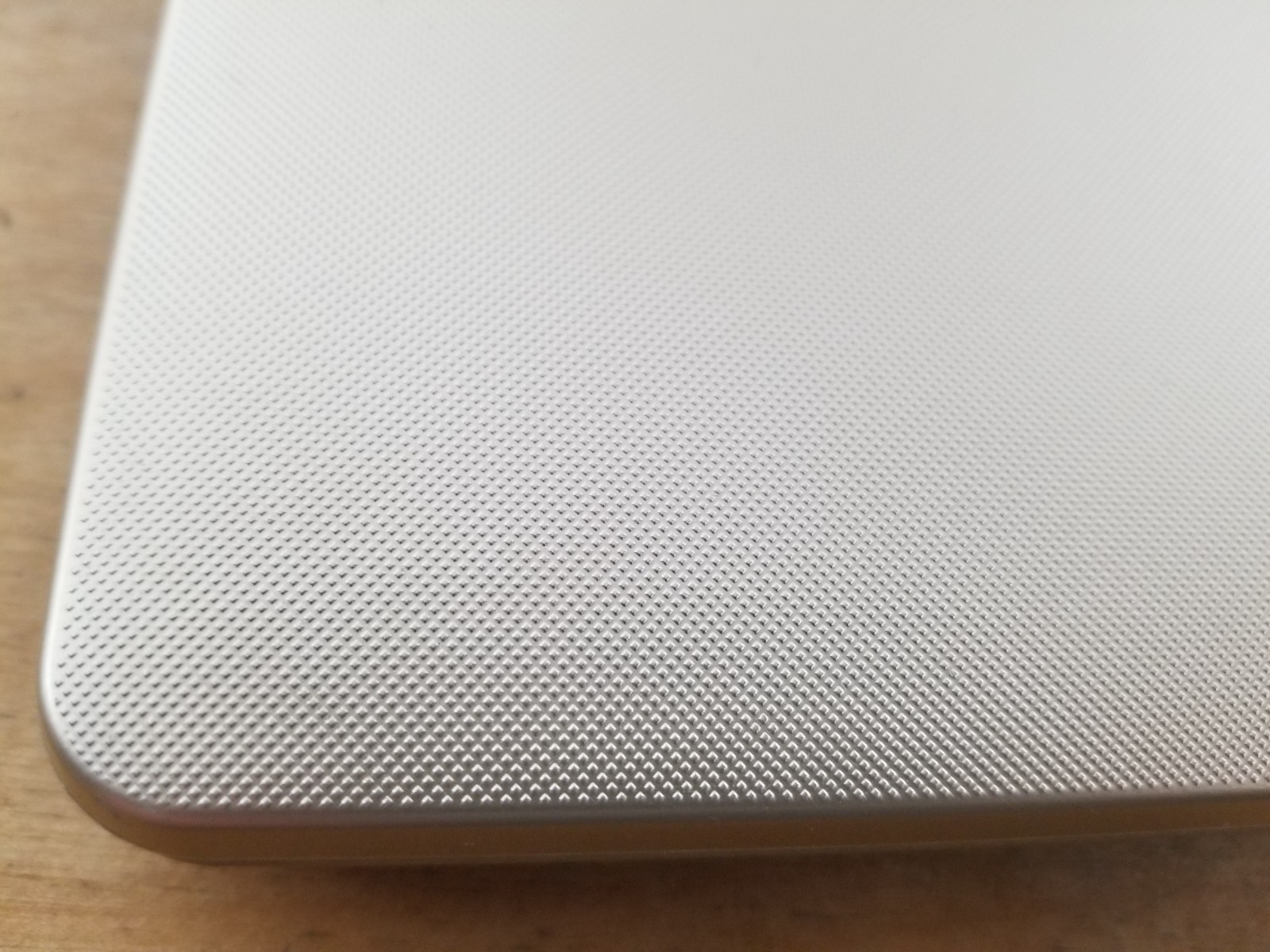 Dell Inspiron 15 5555, AMD E2-7110 , 4GB RAM, 1TB HDD, Win 10 GOLD *PLEASE READ