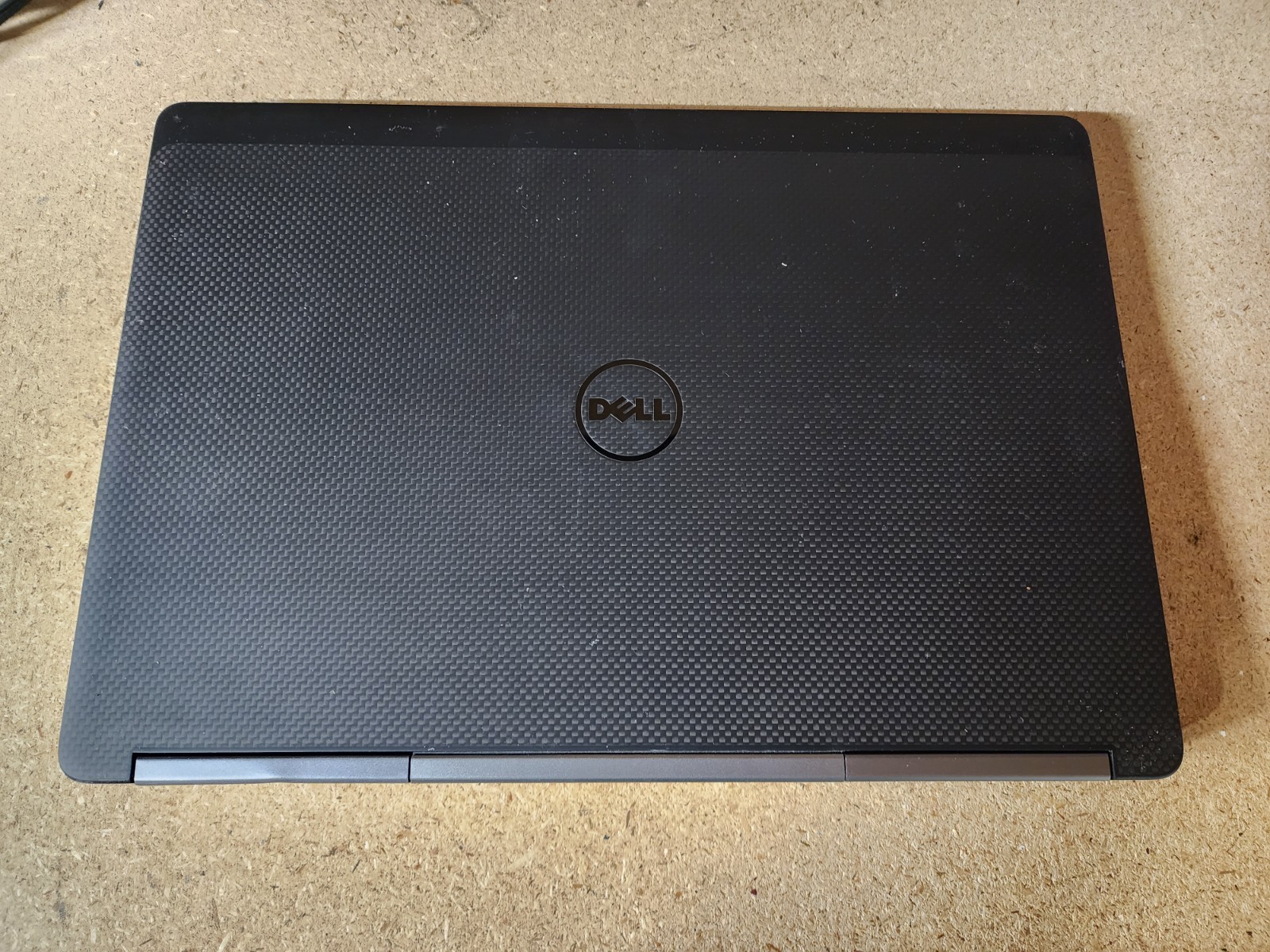 Dell Precision 7510 15.6″ i7-6820HQ 2.7GHz 16GB RAM 25GB SSD Win 11 Pro M1000M