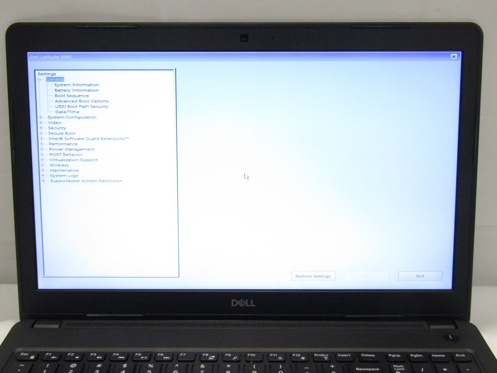 Dell Latitude 3580 2.7GHz Intel Core i7-7500U 8GB RAM 256GB SSD 15.6″ HD NO OS