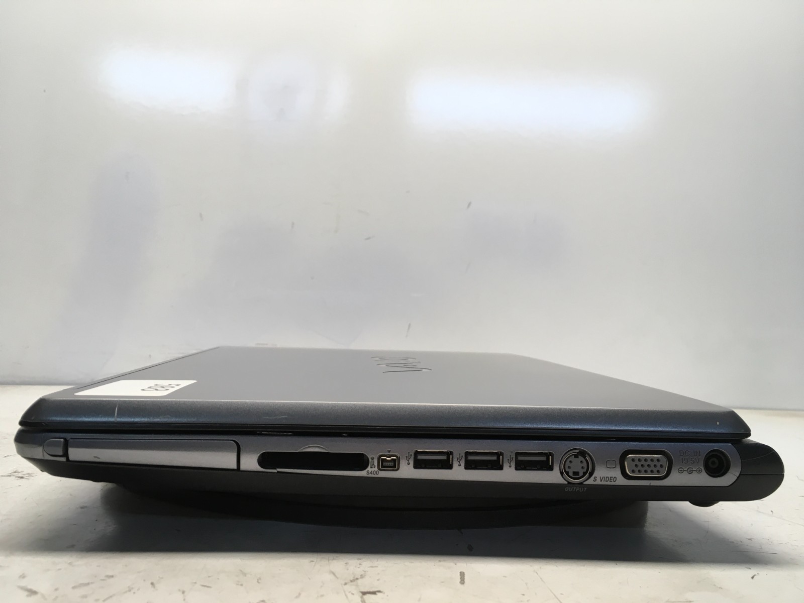 Sony Vaio VGN-FE880E Intel Core 2 Duo T5500 1.66GHz 2 GB NO HDD – MISSING KEY