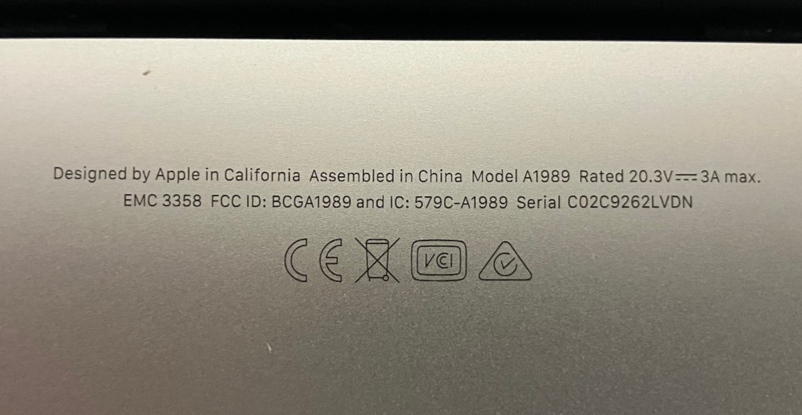 Apple MacBook Pro A1989 13″ Intel Iris 655 2.8GHz Intel Core i7-8569U 16GB 1TB
