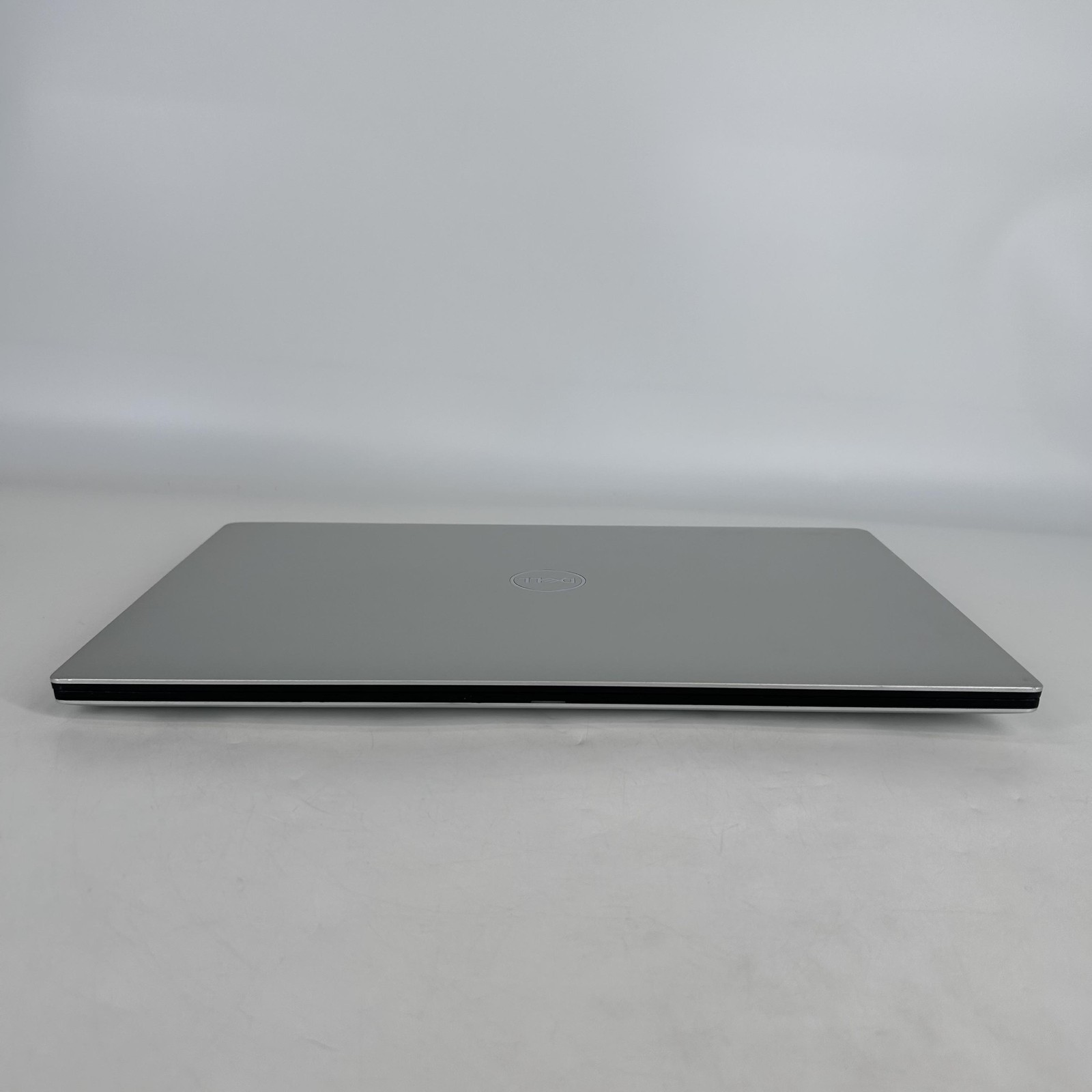Dell XPS 15 7590 4K i7-9750H 2.60GHz 32GB 1TB SSD GTX 1650 HARD TO PRESS KEYS