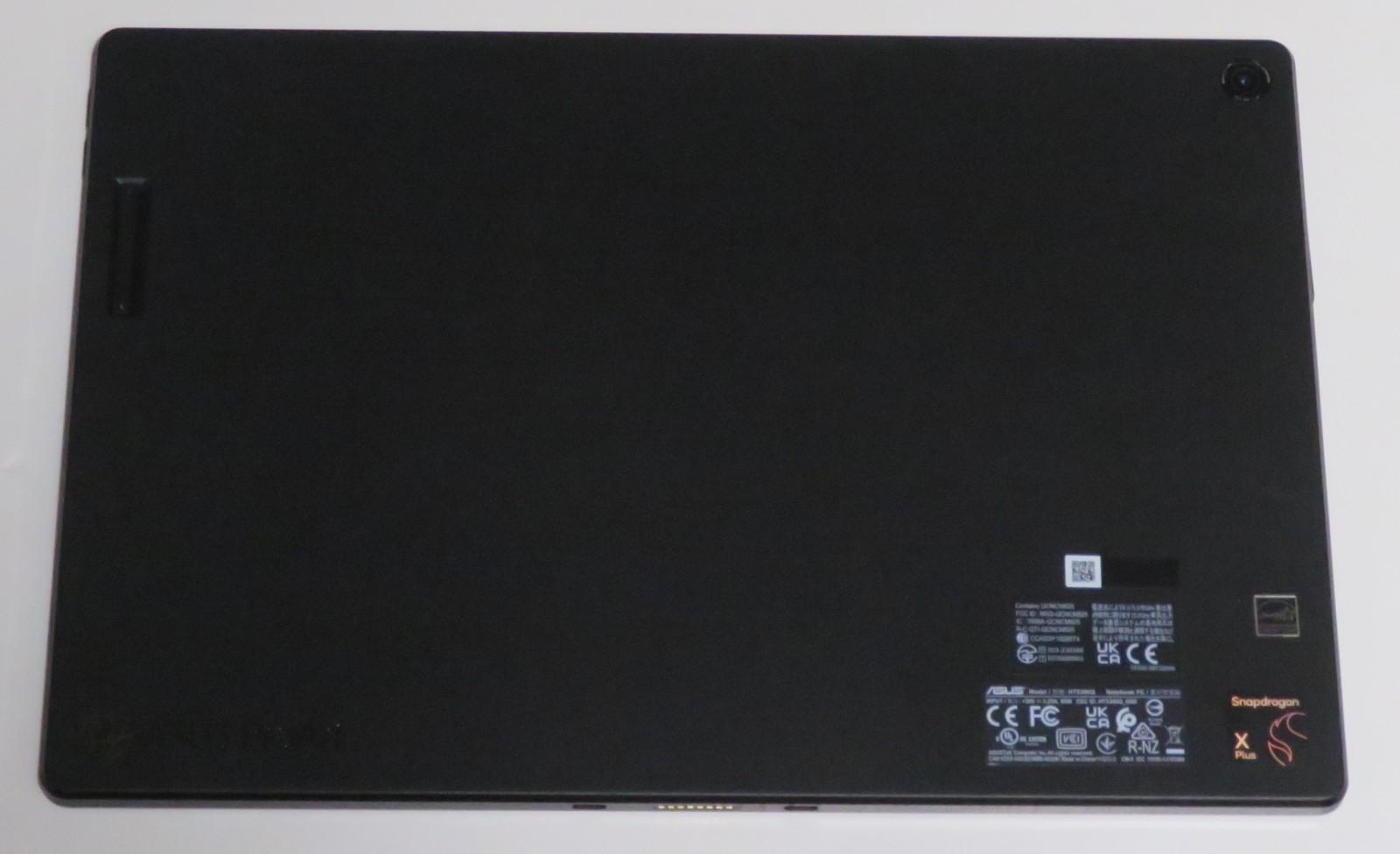 ASUS ProArt PZ13 13″ OLED 3K Detachable Laptop Snapdragon X Plus 16GB 1TB SSD