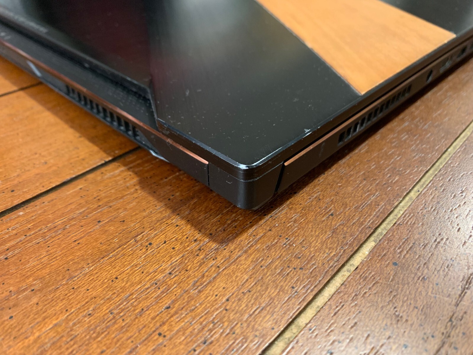 ASUS ROG Zephyrus M Slim Gaming Laptop – GeForce GT 1070 – 32Gb – GM501GS-XS74