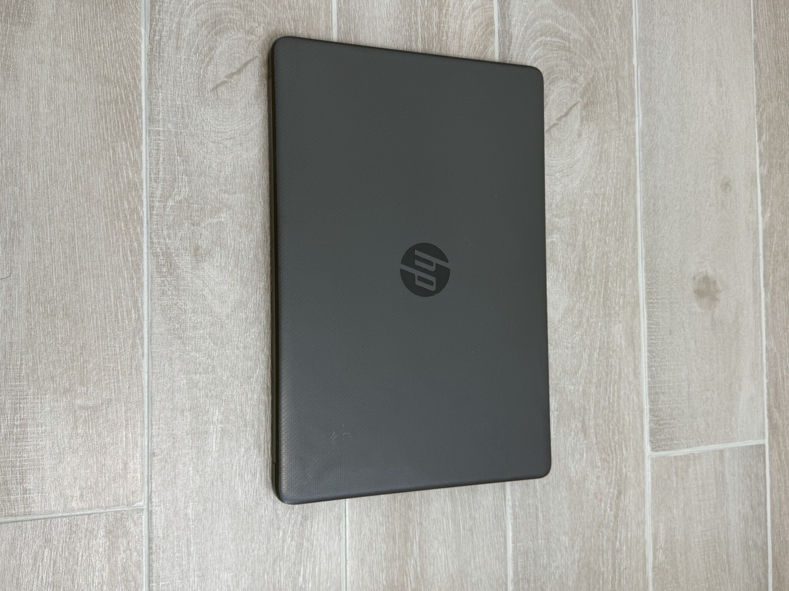 HP 255 G8 15.6″ Laptop AMD 3020e 4GB RAM 128GB SSD Win-11