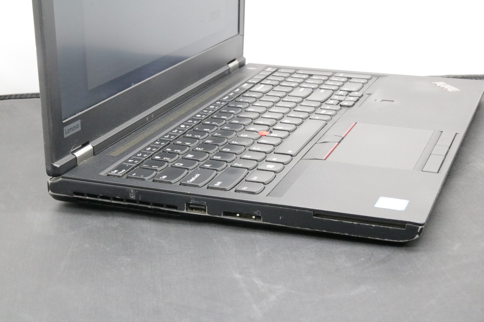 Lenovo ThinkPad P52 – i7-8850H – 16GB, 512GB, Windows 11 +Adapter