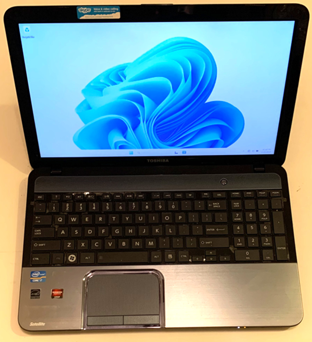 Toshiba Satellite S855 15.6″ WIN 11 ACTIVATED i7 2.3/3.3GHz 8GB+2GB VRAM 750GB