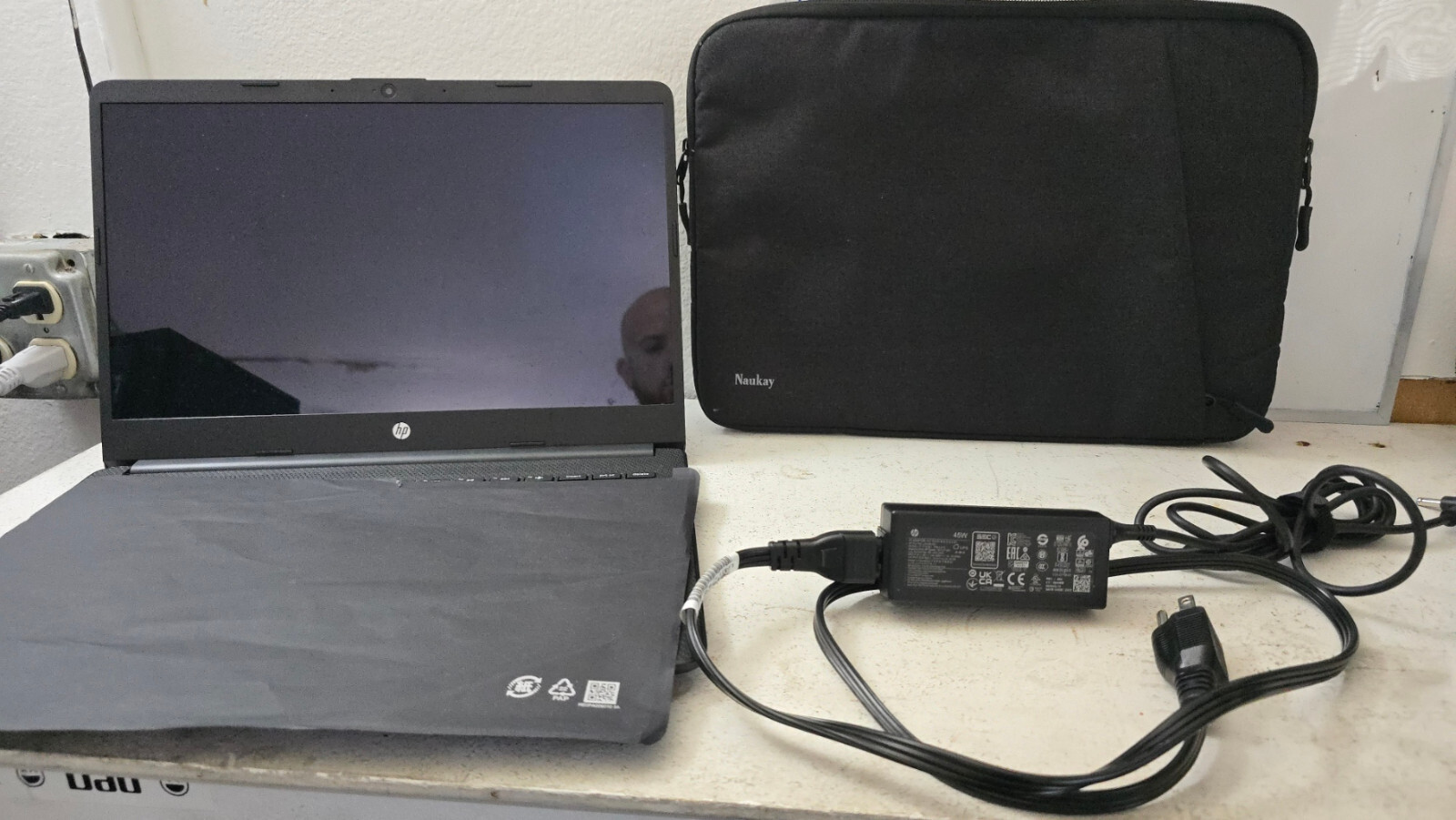 HP 14 dq0060nr Laptop with upgraded RAM 8GB DDR4 2400 and upgraded WIFI w/sleeve