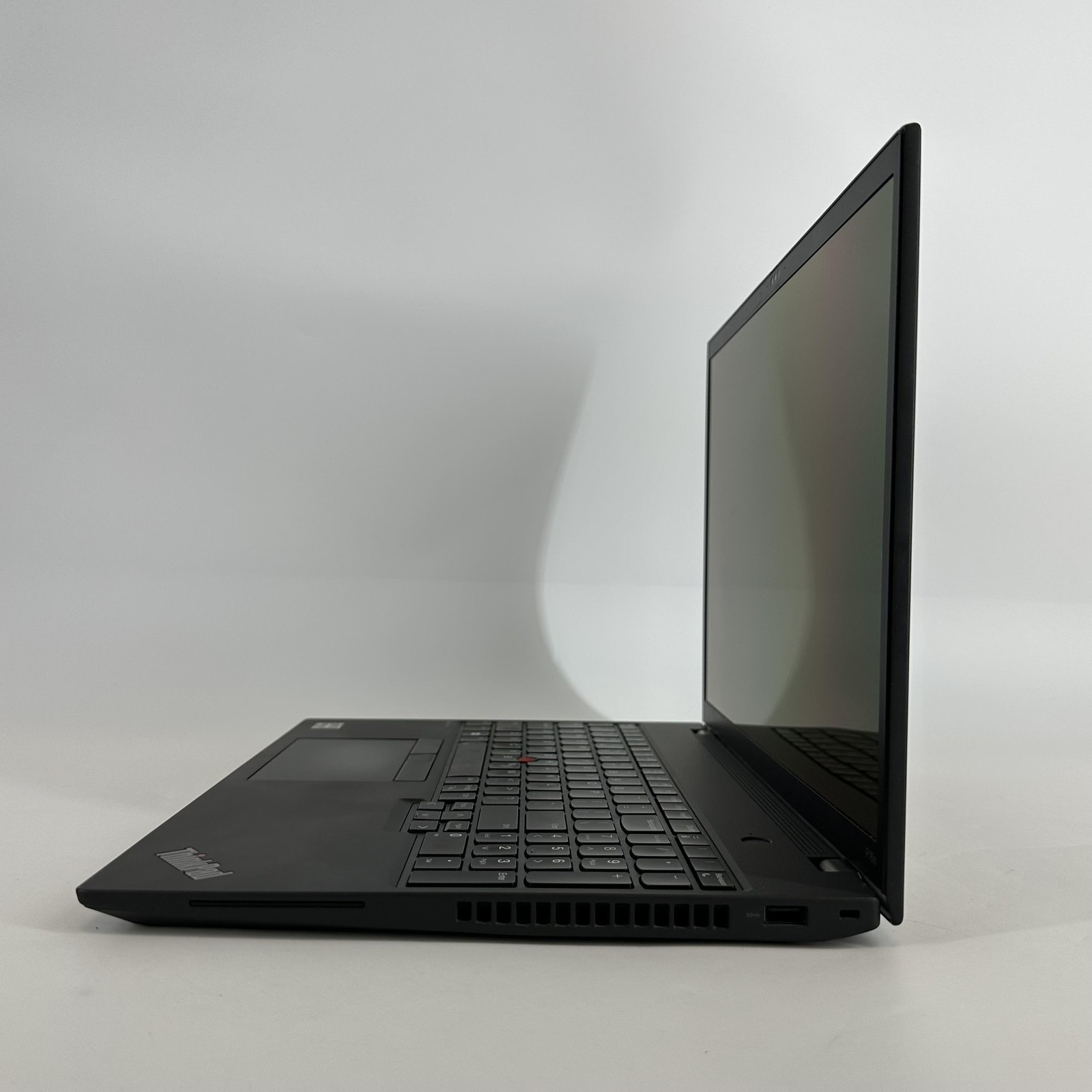 Lenovo ThinkPad P16s Gen 2 Black UHD+ 3.3GHz Ryzen 7 PRO 7840U 64GB 1TB SSD Good