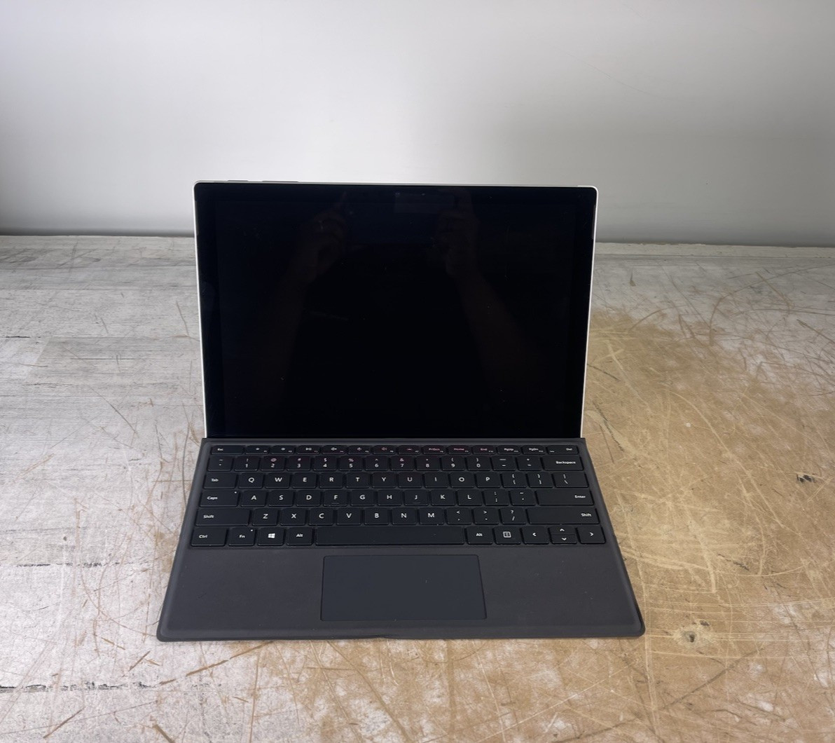 MICROSOFT SURFACE LAPTOP 1769 i5-7300U @ 2.60GHz, 4GB RAM, 120GB SSD, WIN 10 PRO