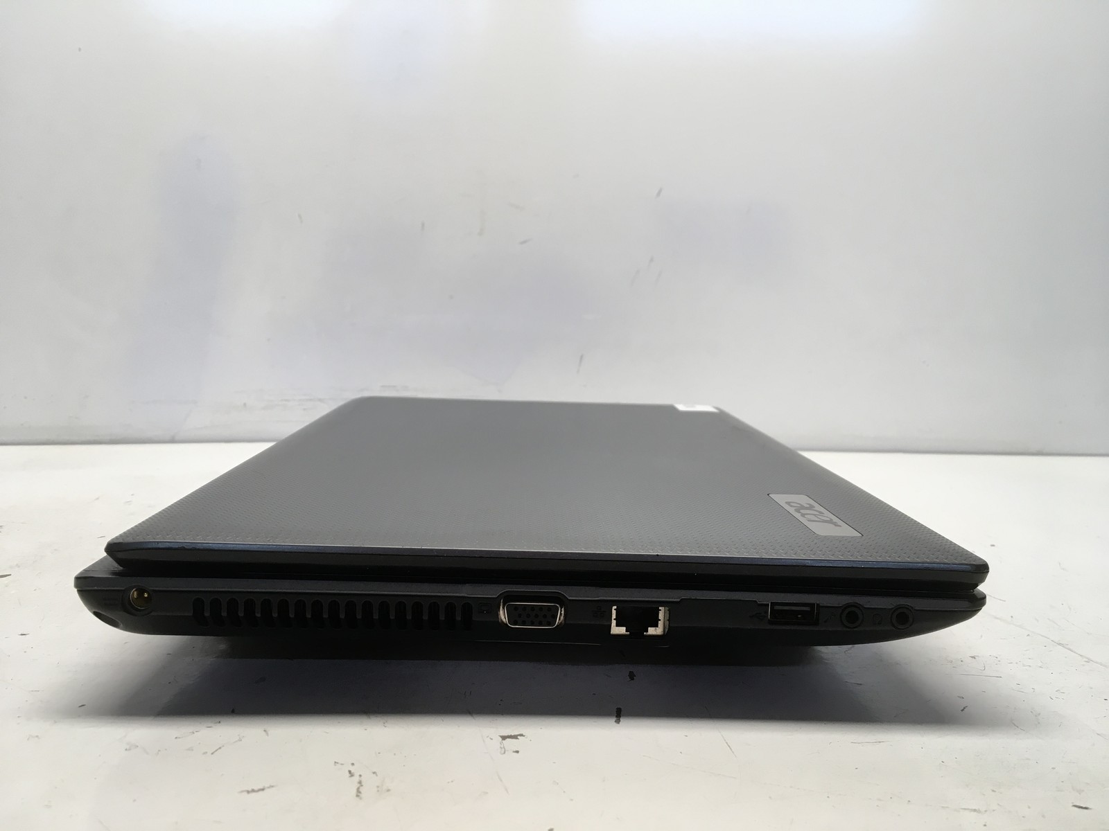 Acer Aspire 5250-BZ873 AMD C-50 1000MHz 2 GB NO HDD No Batt