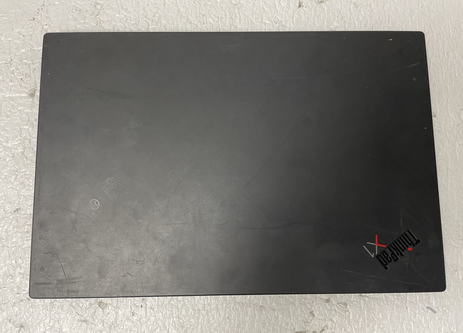 Lenovo X1 Carbon 8th Gen Core i7-10610U @1.80GHz 16GB RAM NO SSD For Parts