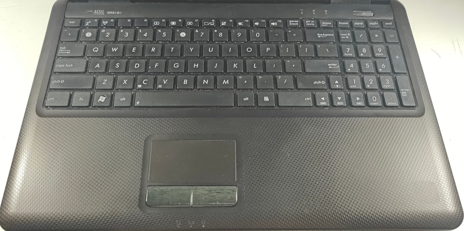 ASUS K60I Intel Pentium T4400 2.20GHz/4GB RAM/500GB HDD/16″ Win 7