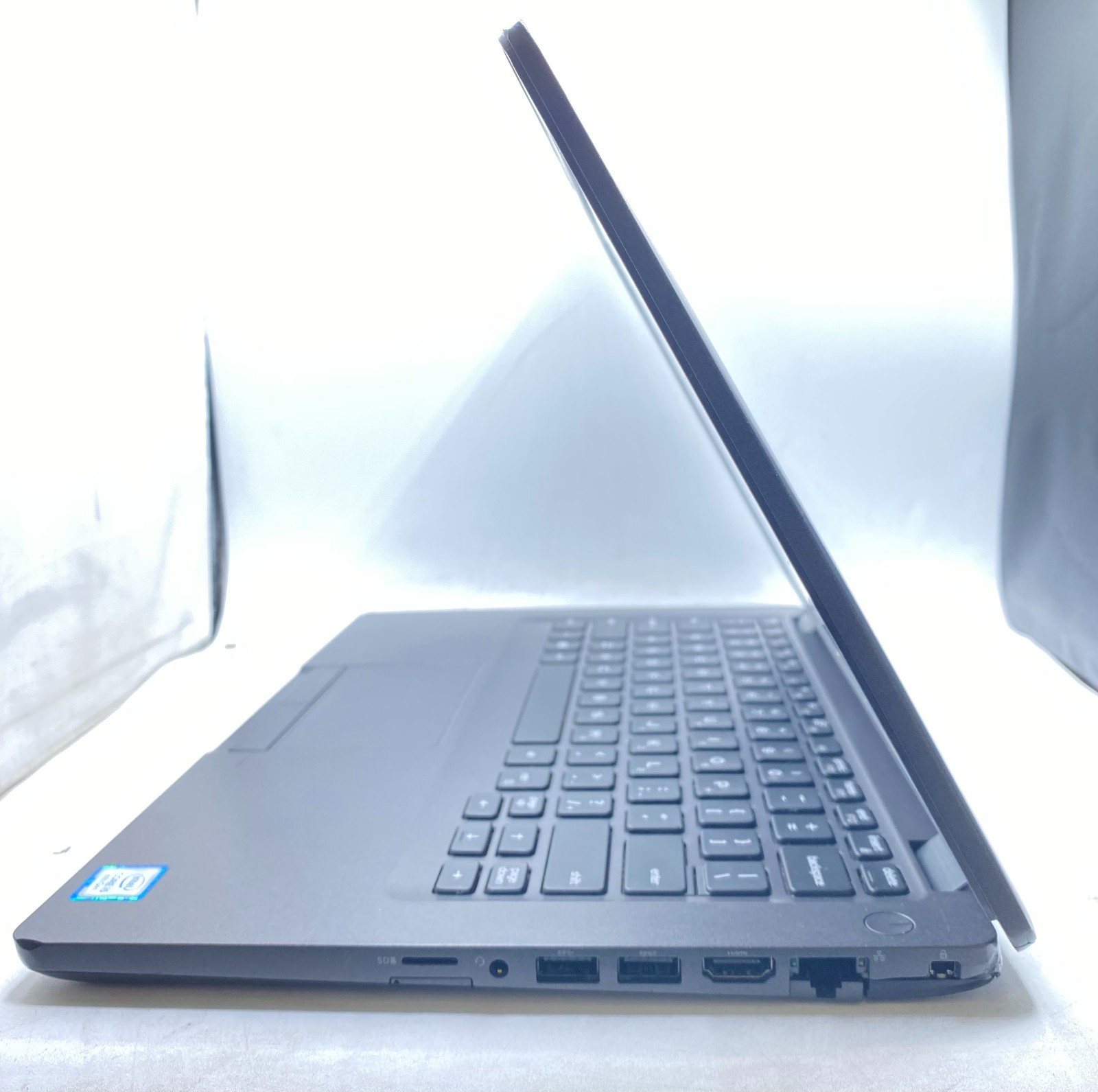 Dell Latitude 5400 14″ Laptop Intel Core i5-8250U 1.60GHz 8GB RAM 256GB SSD
