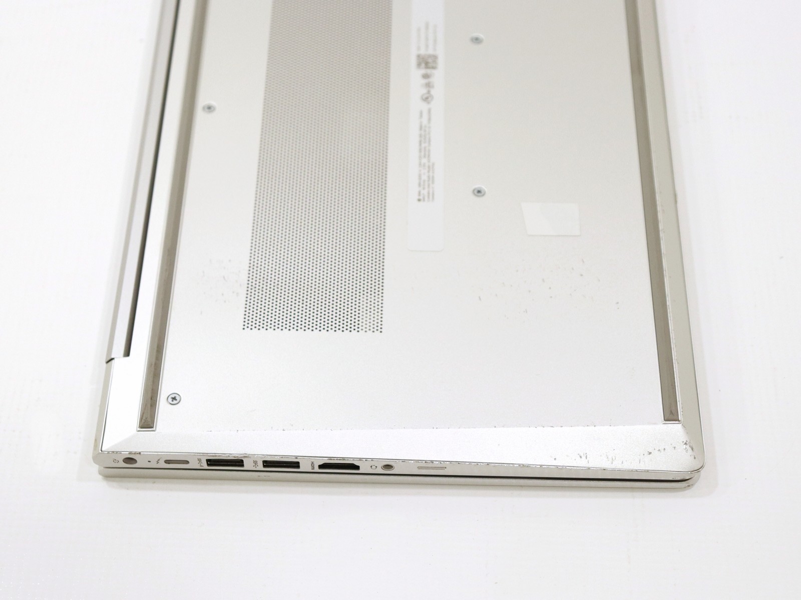 HP EliteBook 640 G9 14.0″ Intel i5-1245U 16GB RAM 256GB NVMe W11P