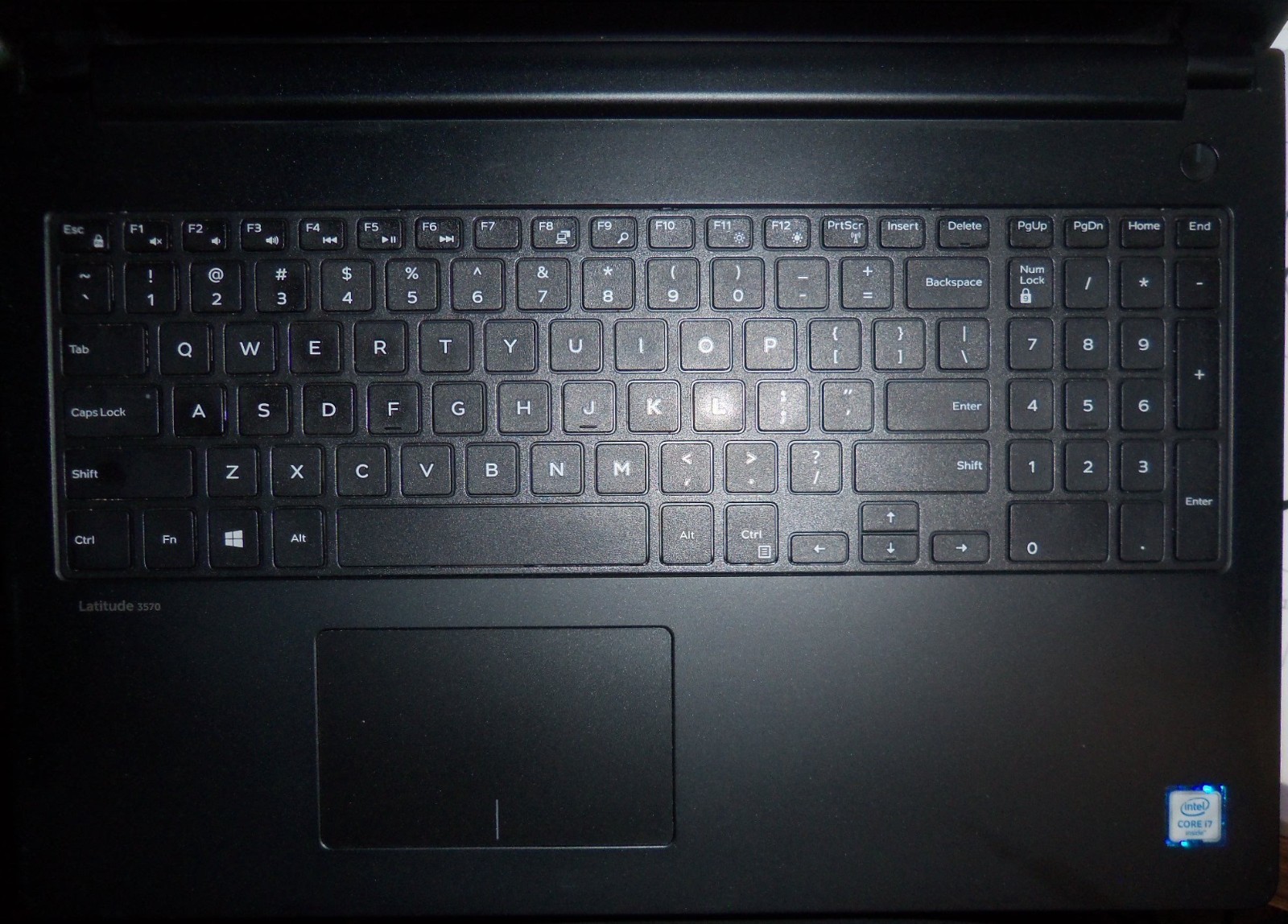 Dell Latitude 3570 15.6″, i7-6500U 2.50GHz, 16GB RAM, 256GB SSD, Windows 10 Pro
