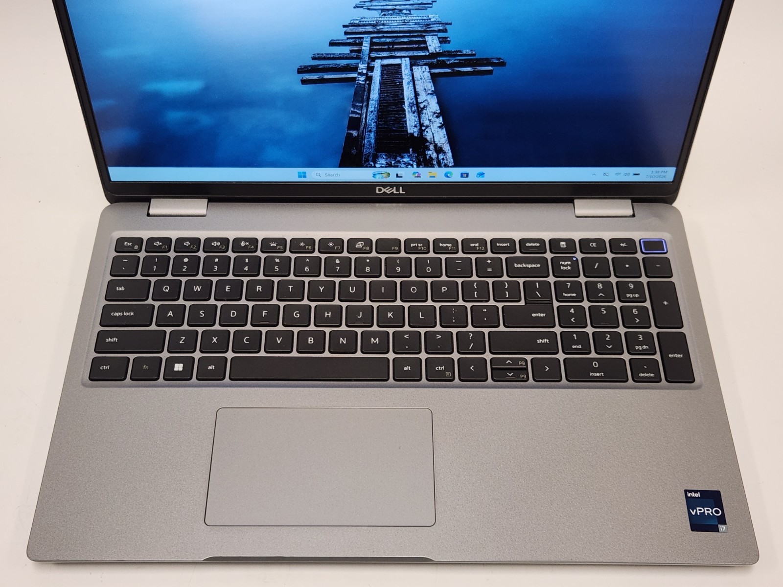 Dell Latitude 5540 15.6″ FHD i7-1365U 1.8Ghz 8GB RAM 512GB NVMe W11P +Adapter